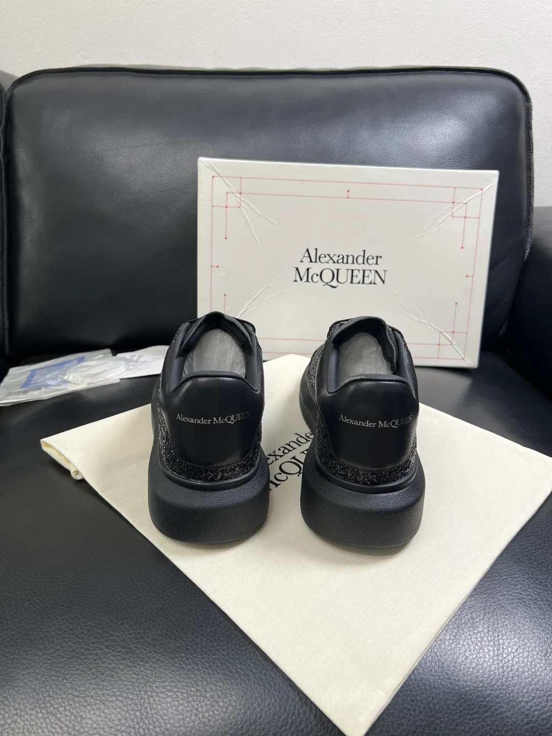 MCQ 27FW IJRWTBT 001 스니커즈 8
