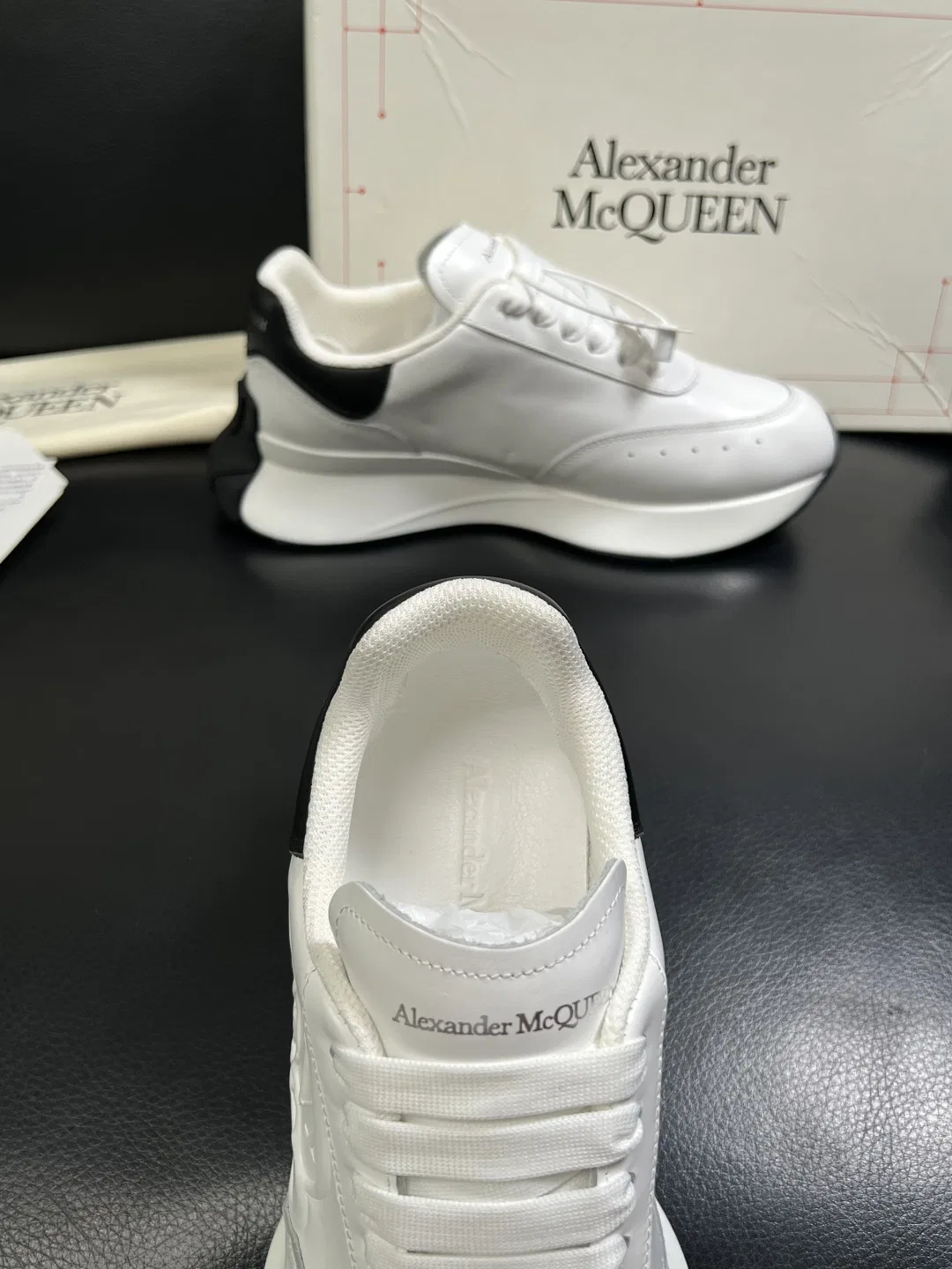 MCQ 27FW IJRWTBT 002 스니커즈 7