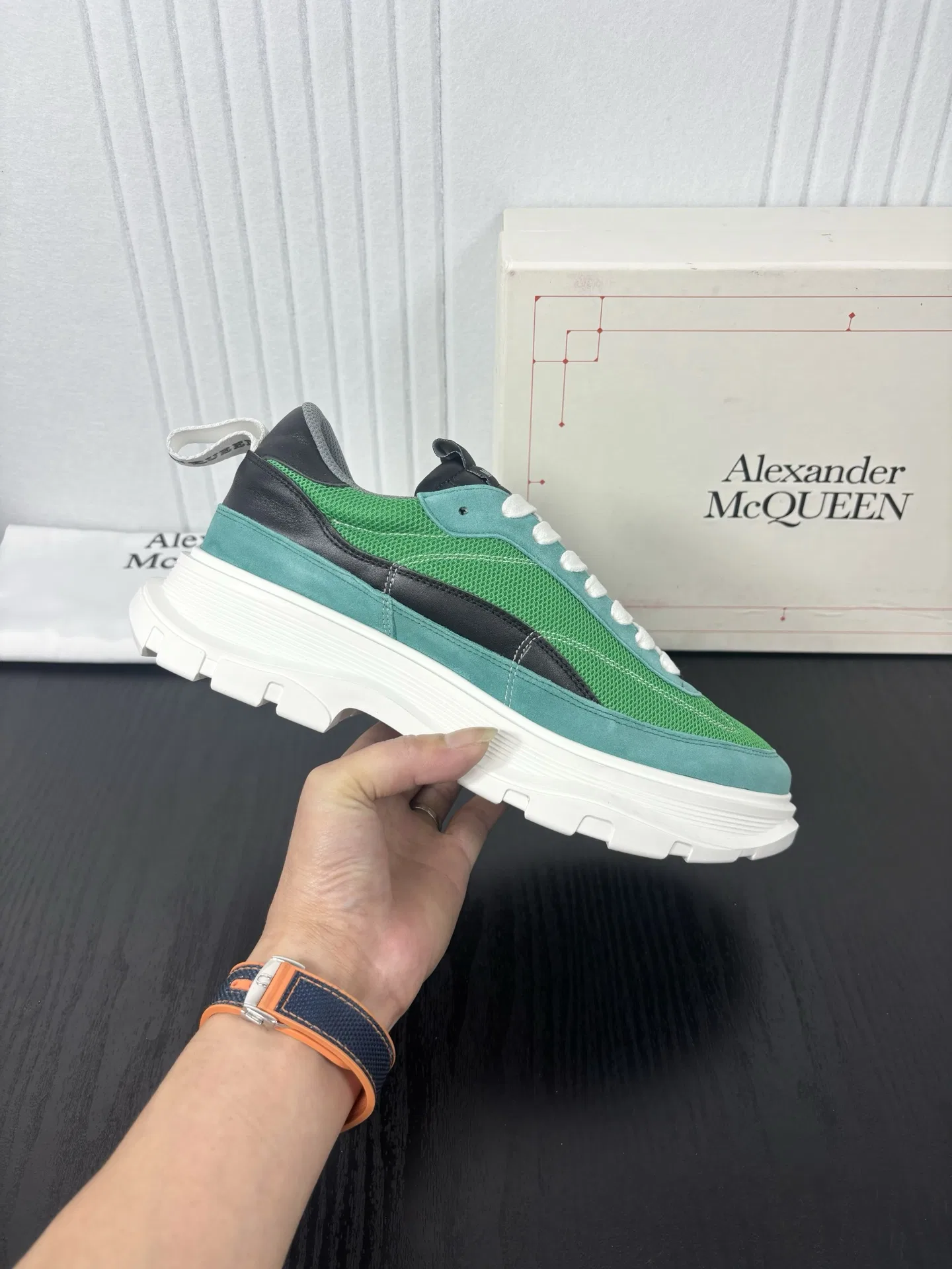 MCQ 27FW MUCSSYH 001 스니커즈 10