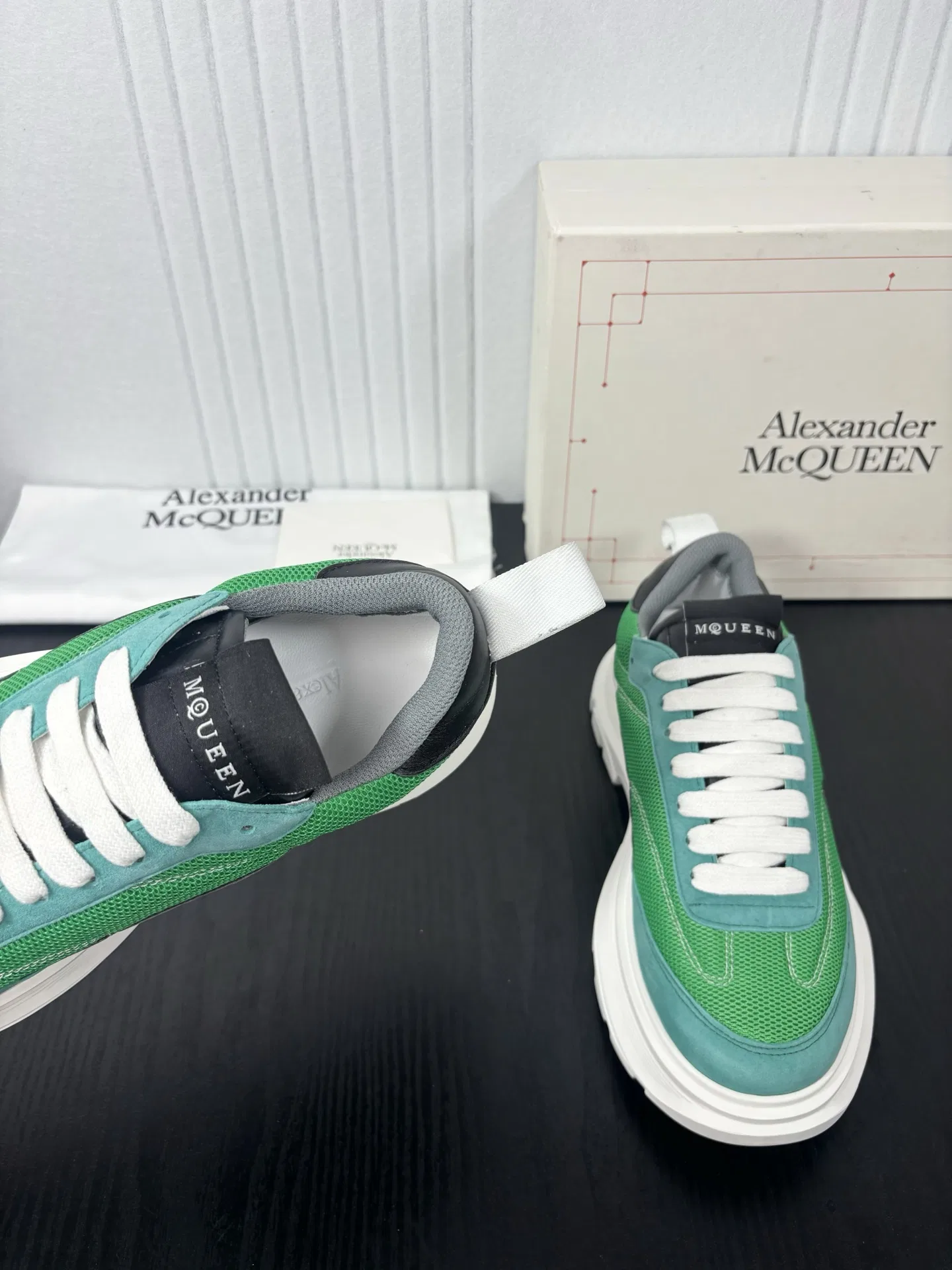 MCQ 27FW MUCSSYH 001 스니커즈 15