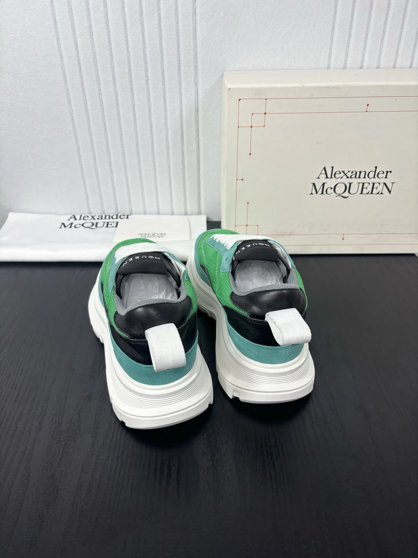 MCQ 27FW MUCSSYH 001 스니커즈 16