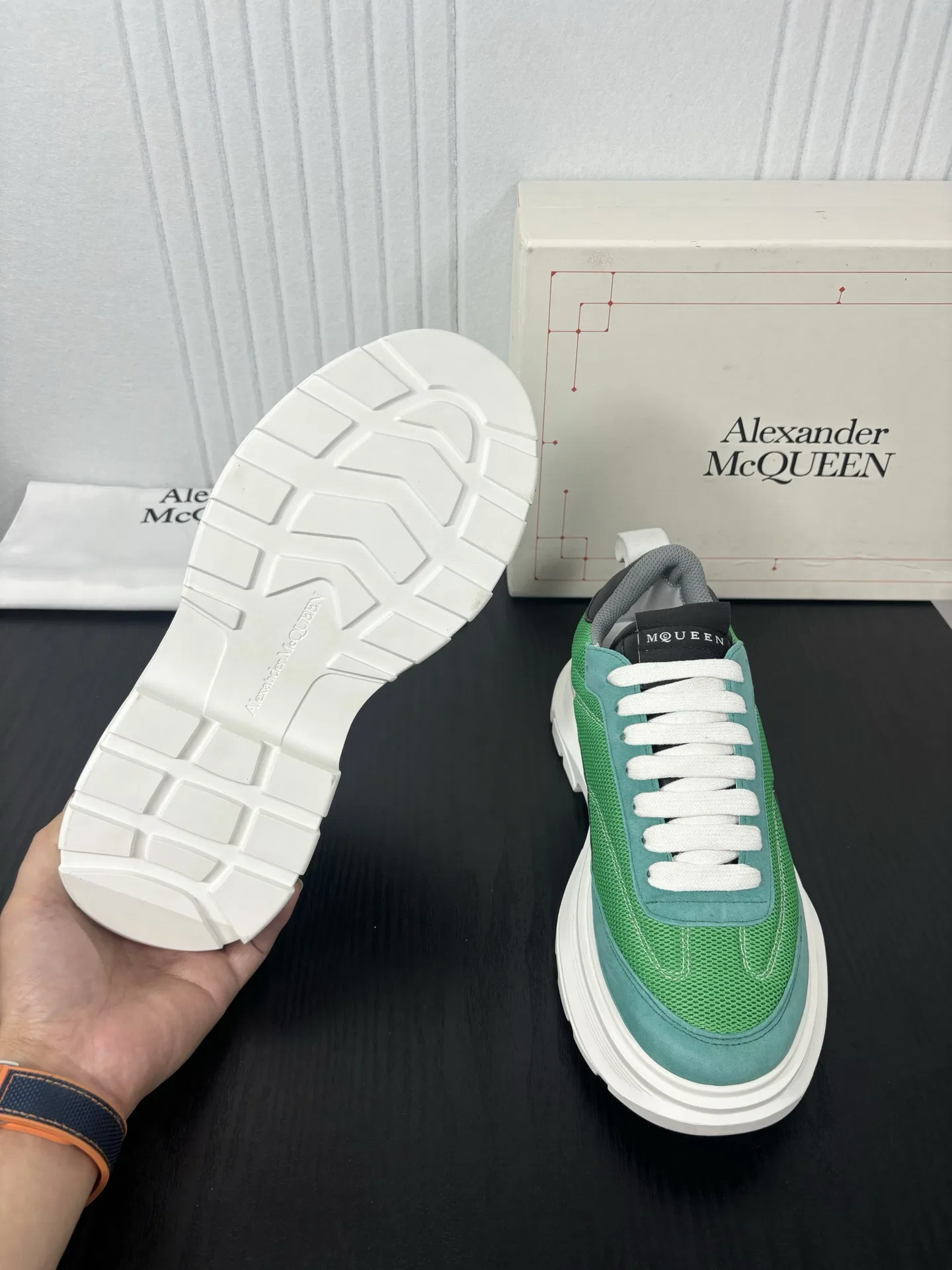 MCQ 27FW MUCSSYH 001 스니커즈 17