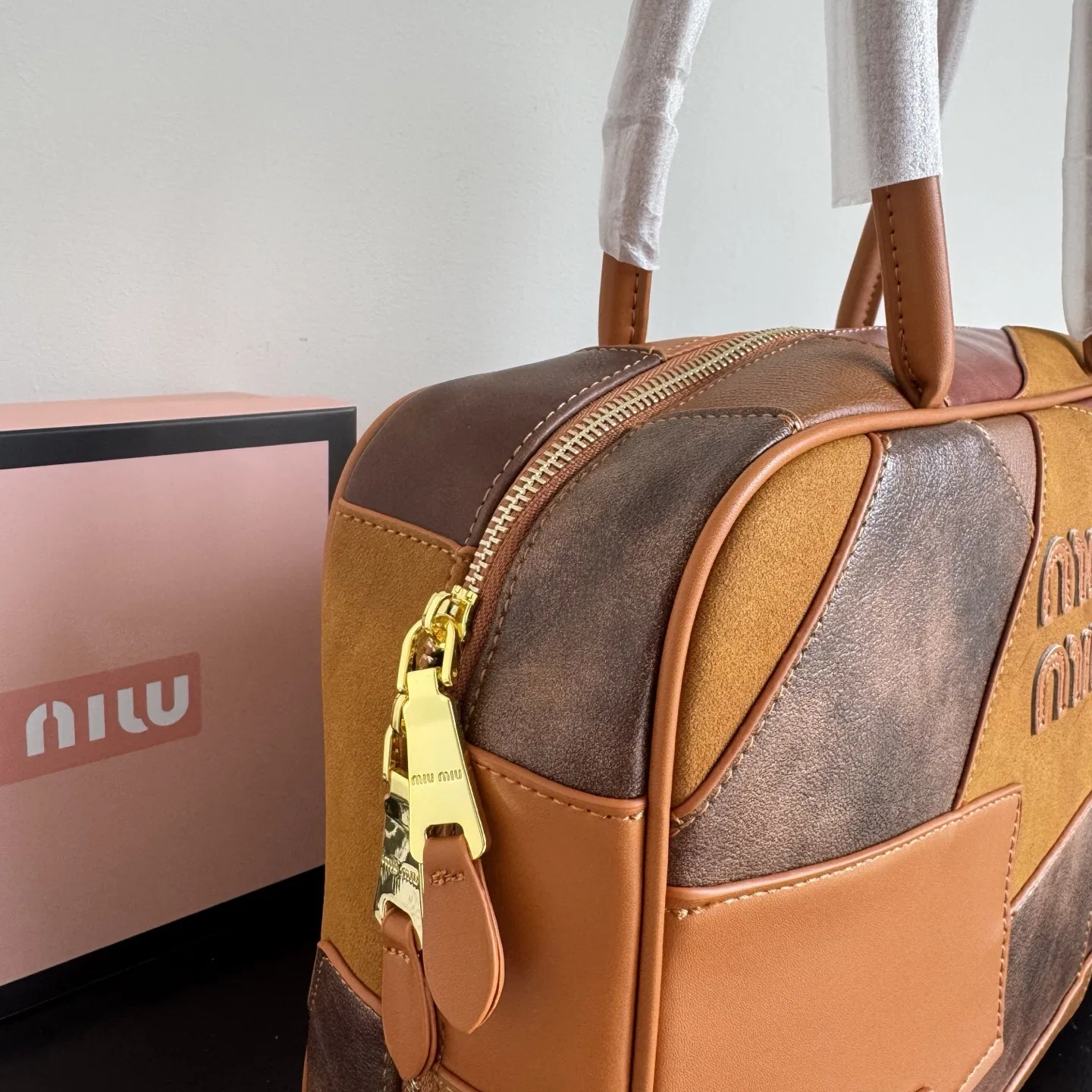 MIU 27FW DJHWJSS 002 토트백 7