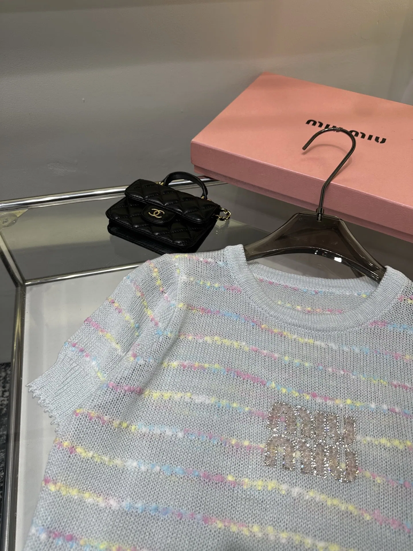 MIU 27FW EAVRMNO 004 반팔티셔츠 7
