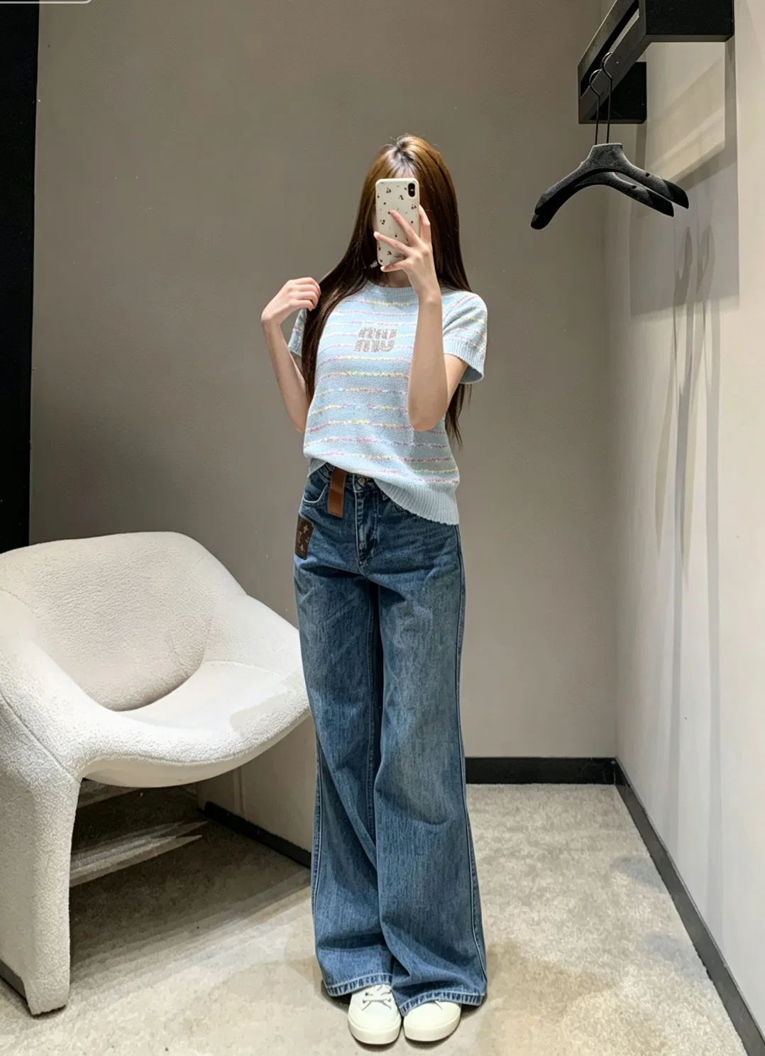 MIU 27FW EAVRMNO 004 반팔티셔츠 12
