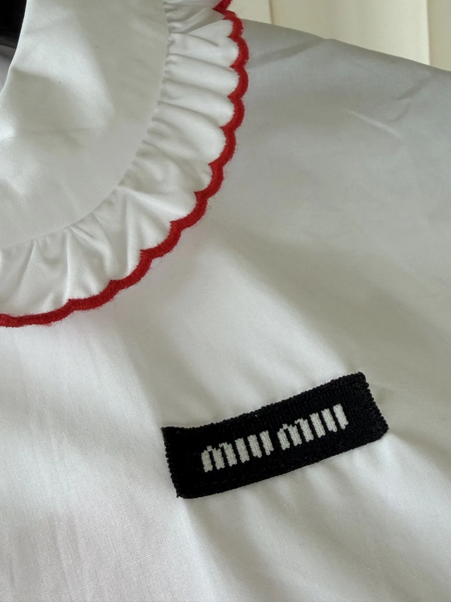 MIU 27FW FAYYDZK 002 반팔셔츠 9