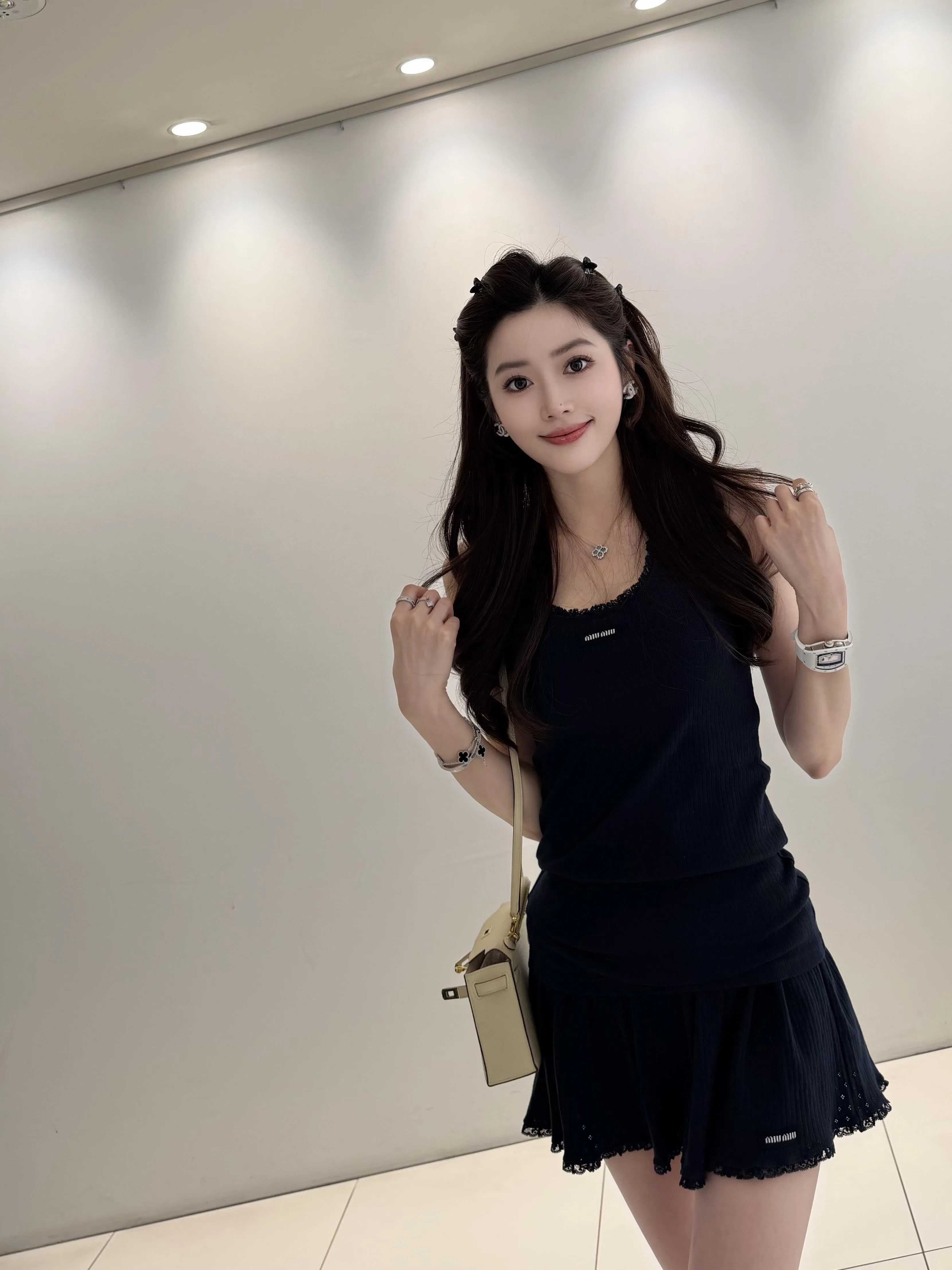 MIU 27FW IDIZMXF 003 나시 10