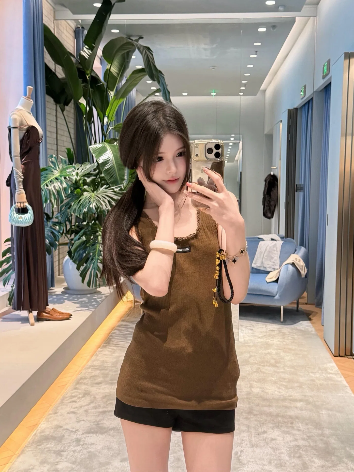 MIU 27FW IDIZMXF 003 나시 31