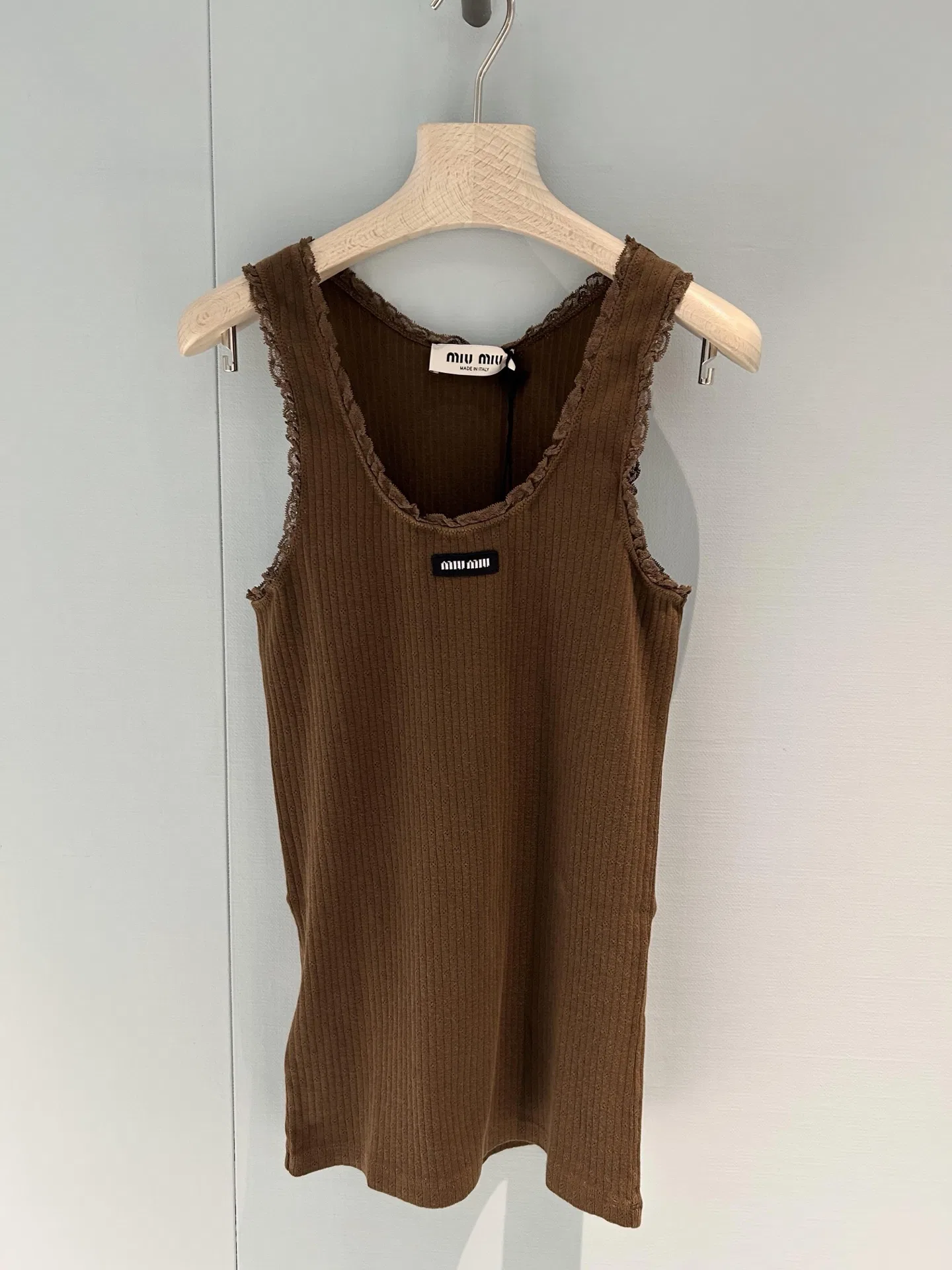MIU 27FW IDIZMXF 003 나시 34