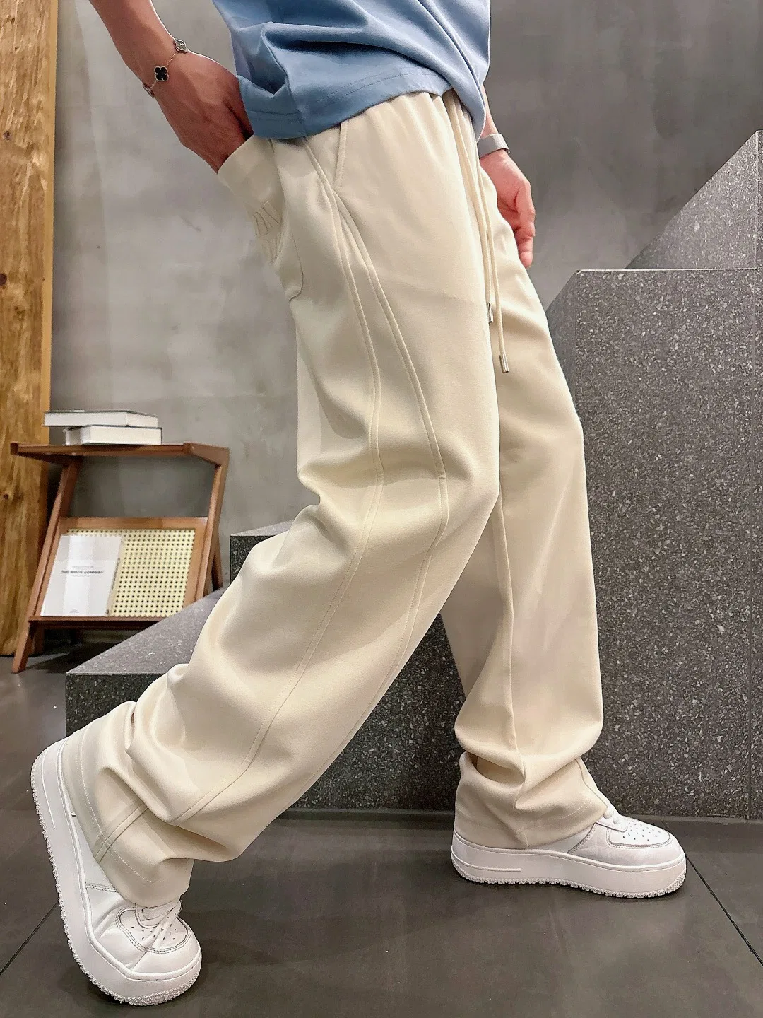 MIU 27FW JAEXKUM 001 스웻팬츠 14