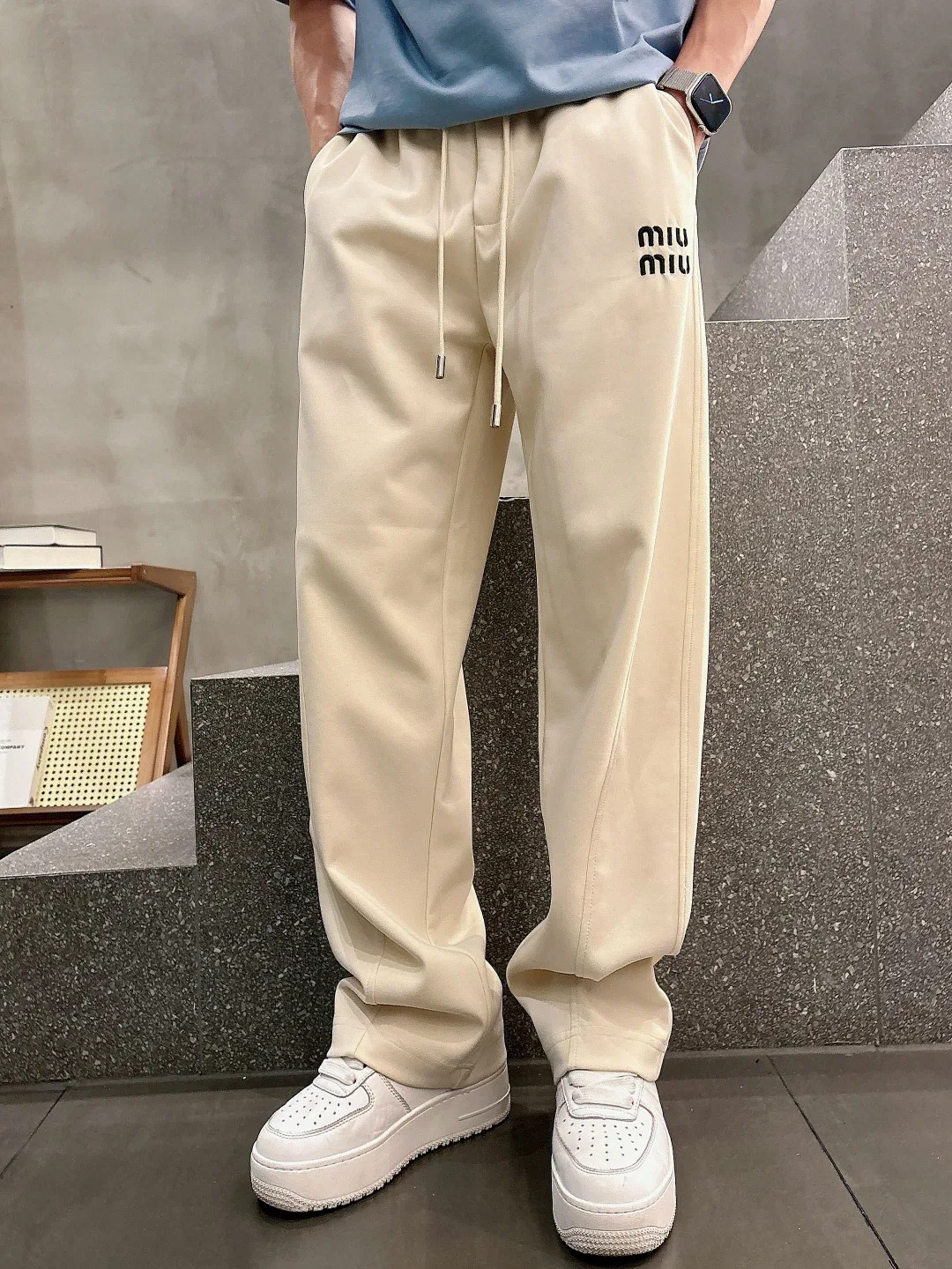MIU 27FW JAEXKUM 001 스웻팬츠 15