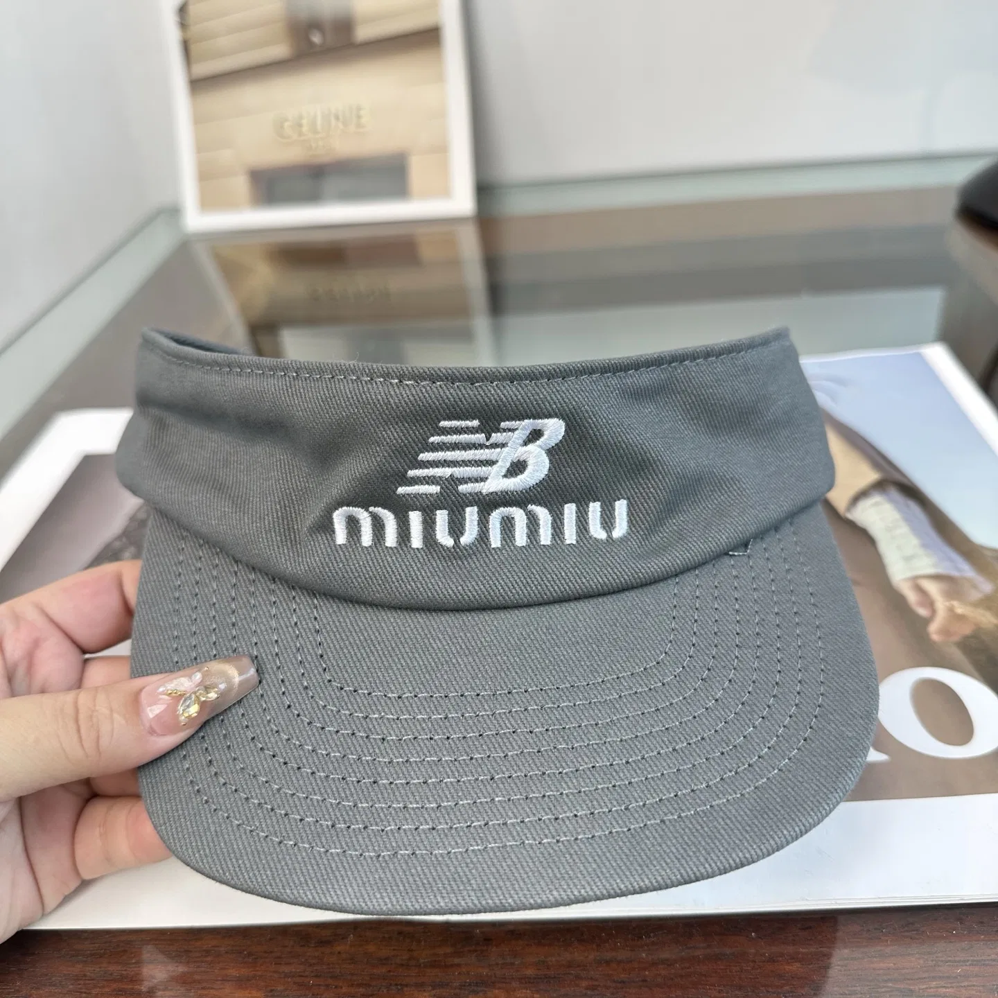 MIU 27FW KKBSXQZ 014 썬캡 12