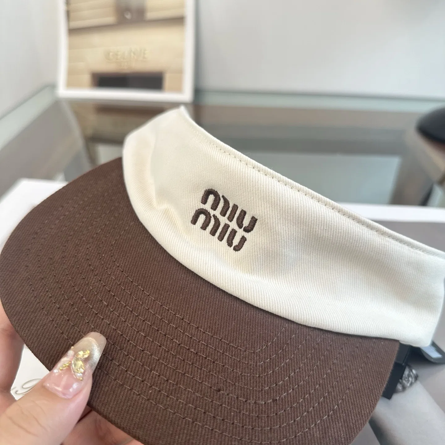 MIU 27FW KKBSXQZ 015 썬캡 7