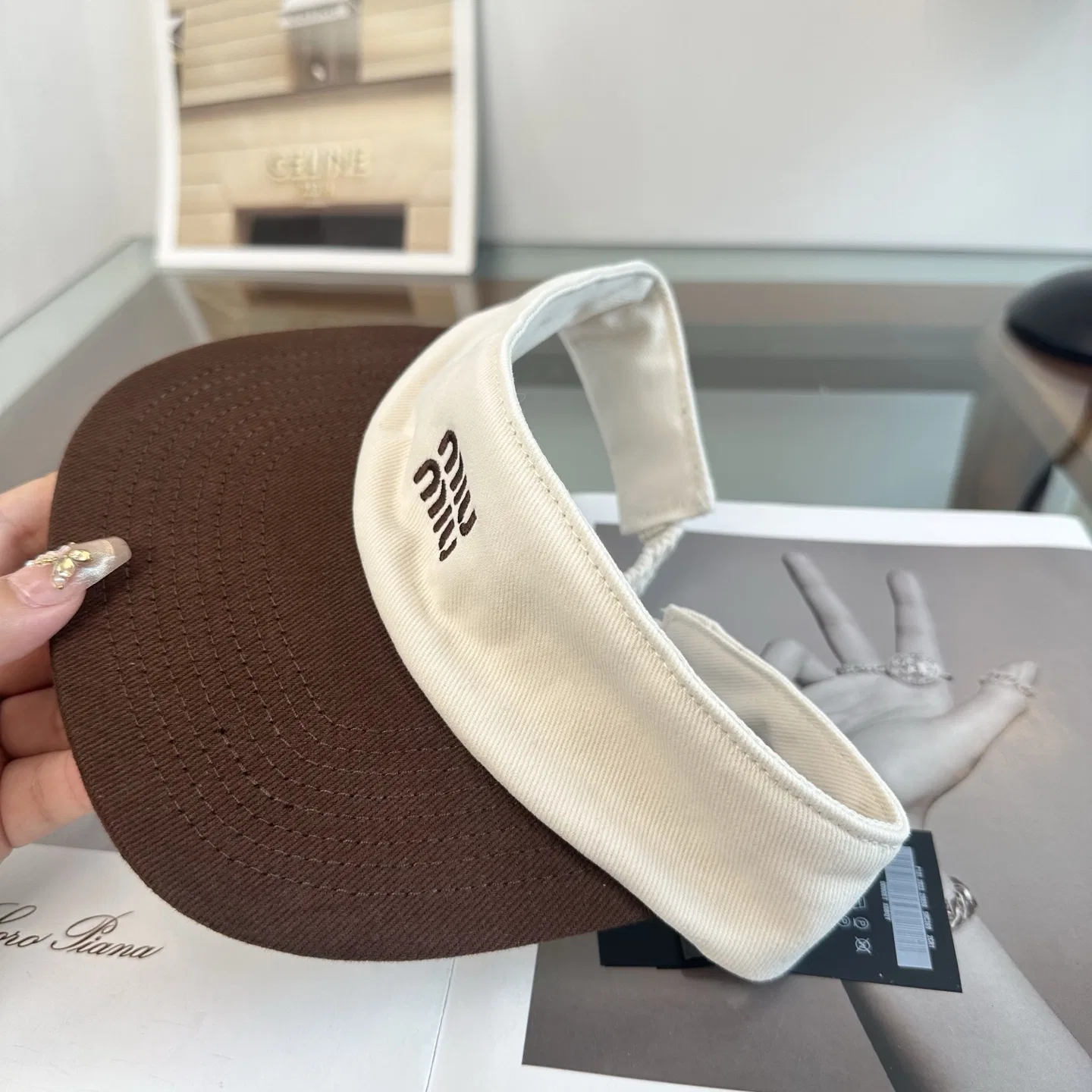 MIU 27FW KKBSXQZ 015 썬캡 8
