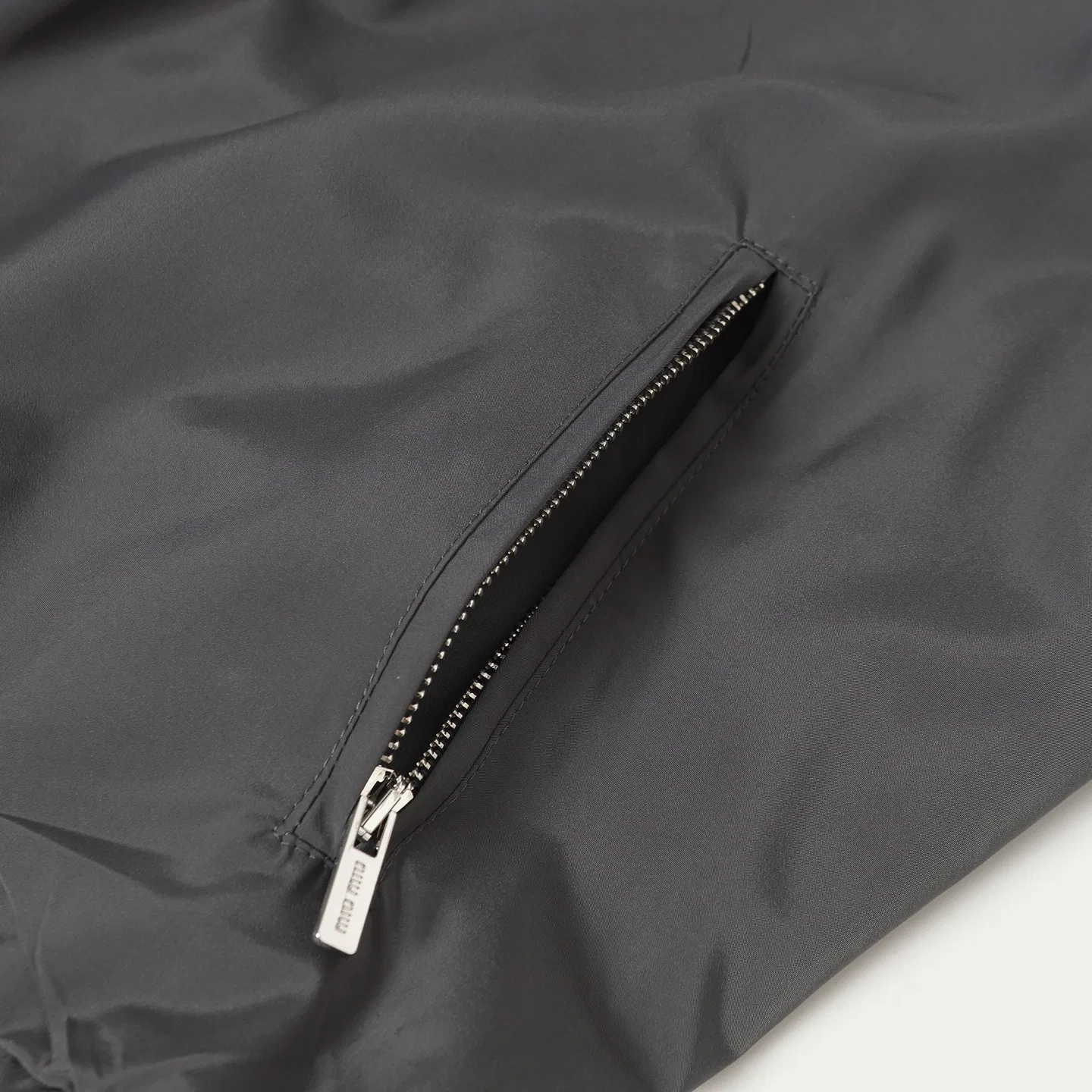 MIU 27FW LAGCTFP 001 후드자켓 24
