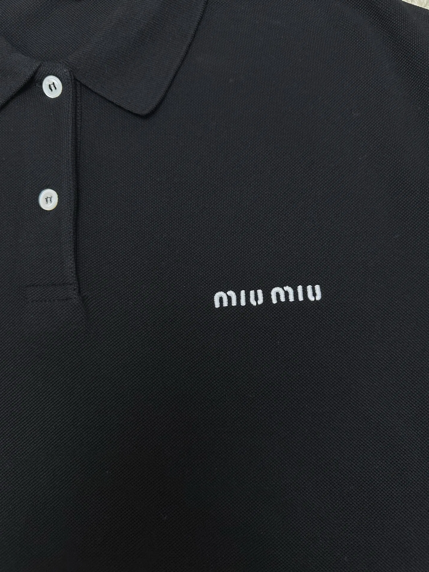 MIU 27FW MMAKOWG 001 폴로반팔티셔츠 12