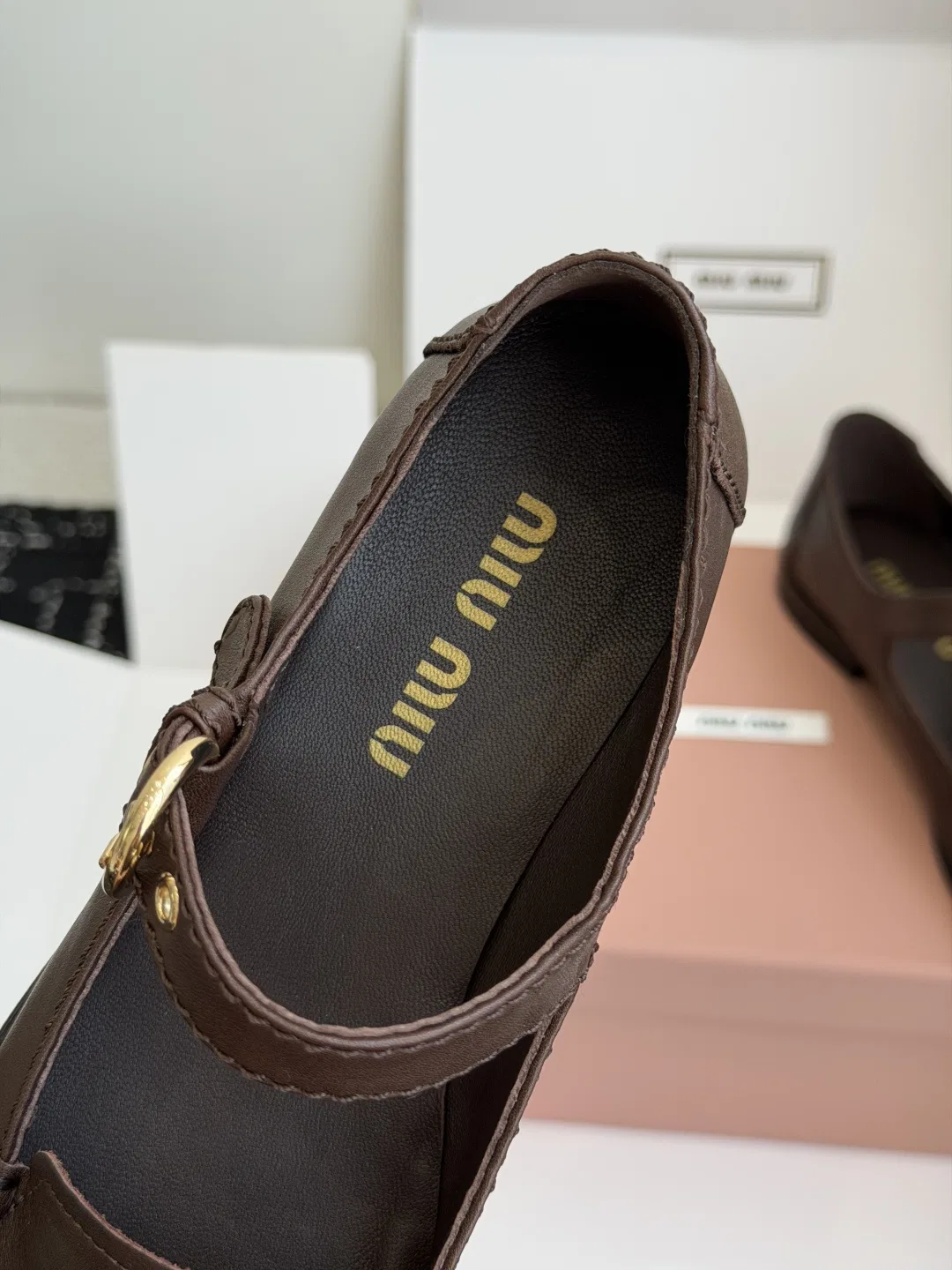 MIU 27FW MMSYKYS 001 샌들 16