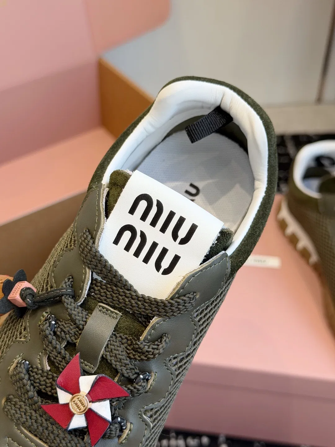 MIU 27FW MMSYKYS 002 운동화 7