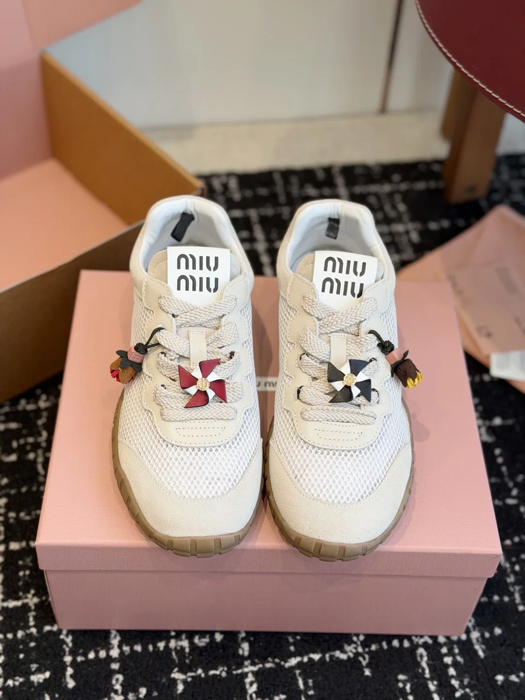 MIU 27FW MMSYKYS 002 운동화 28