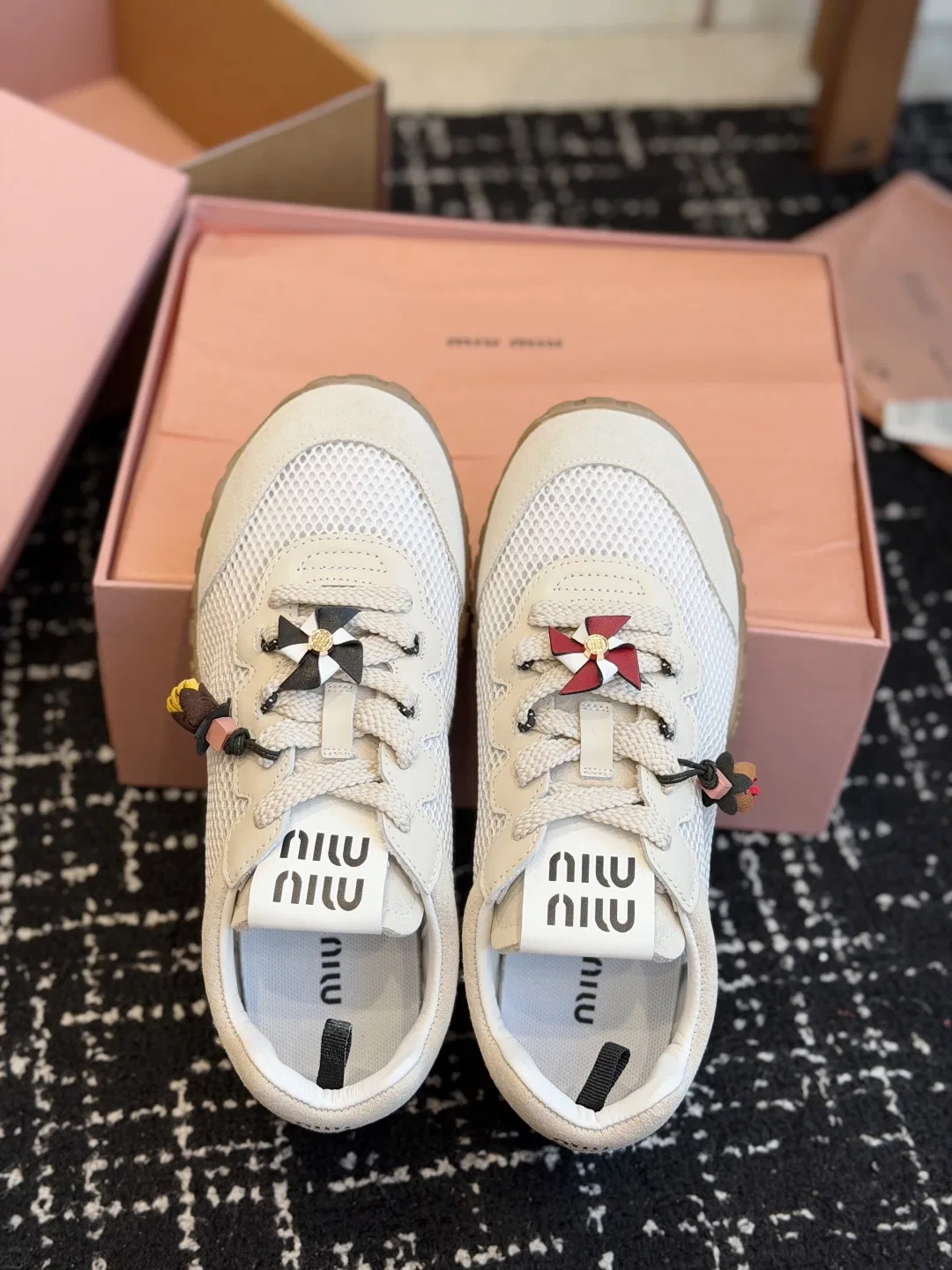 MIU 27FW MMSYKYS 002 운동화 30