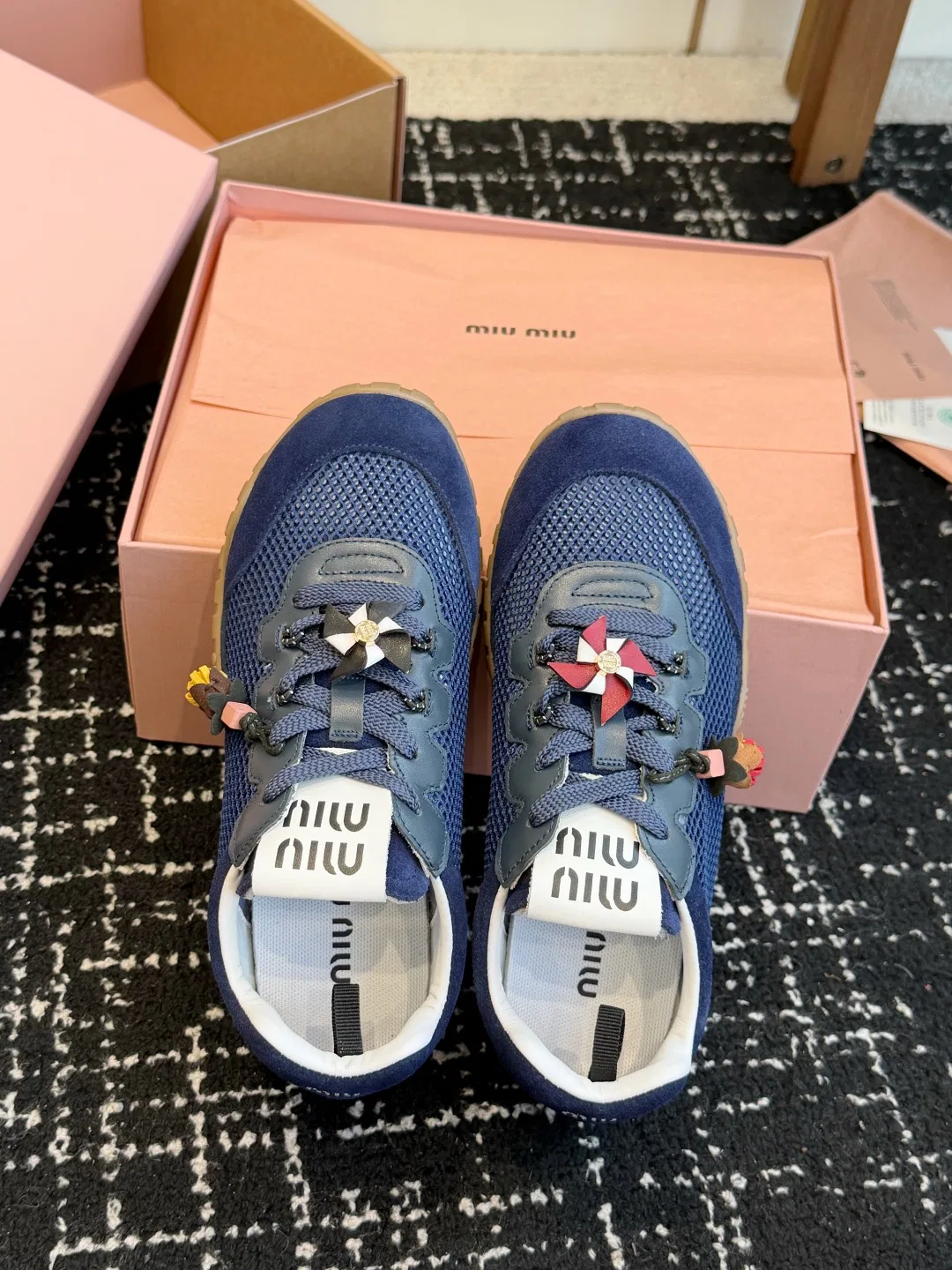 MIU 27FW MMSYKYS 002 운동화 39