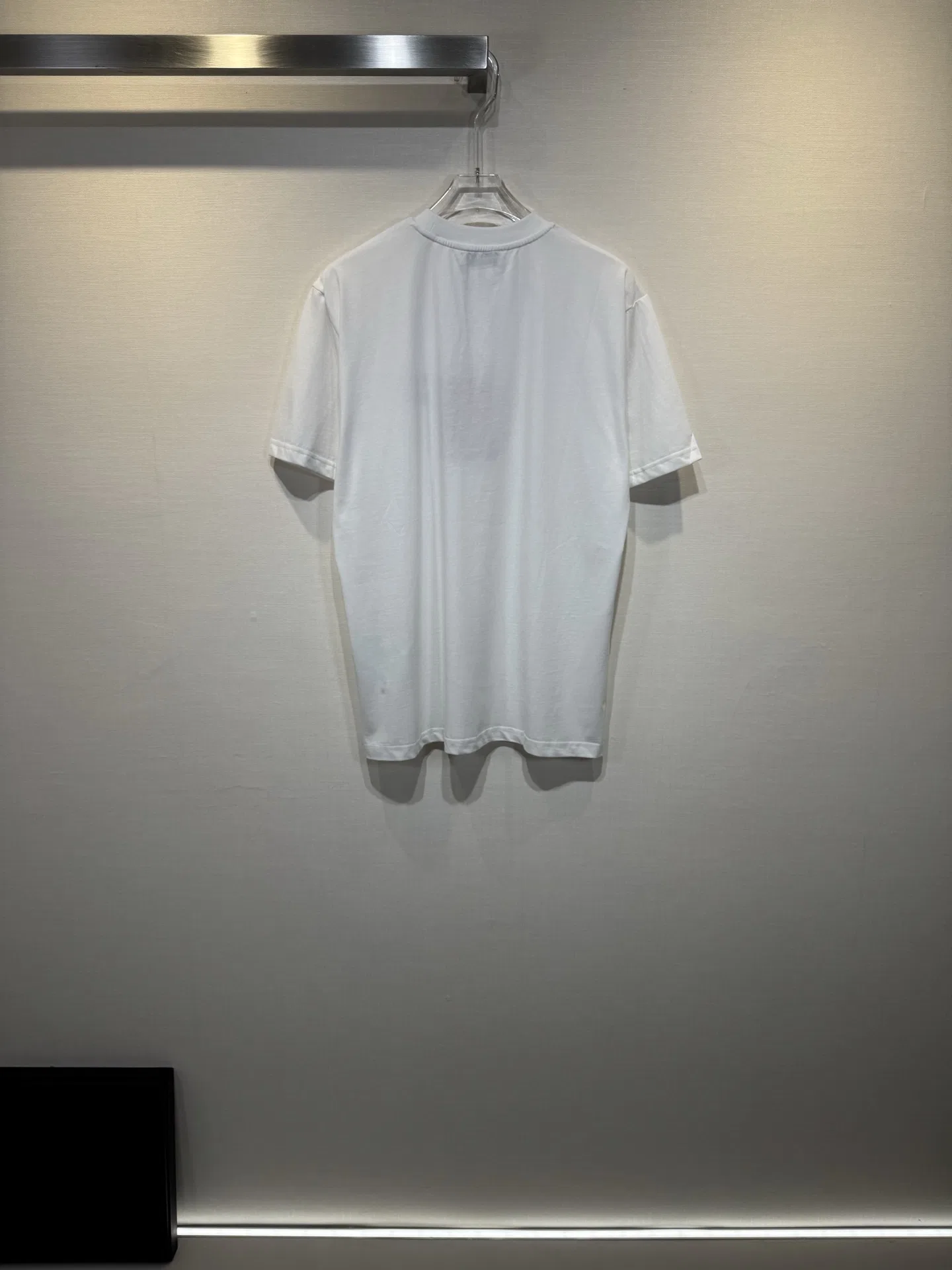 MIU 27FW MVHZGUI 001 반팔티셔츠 15