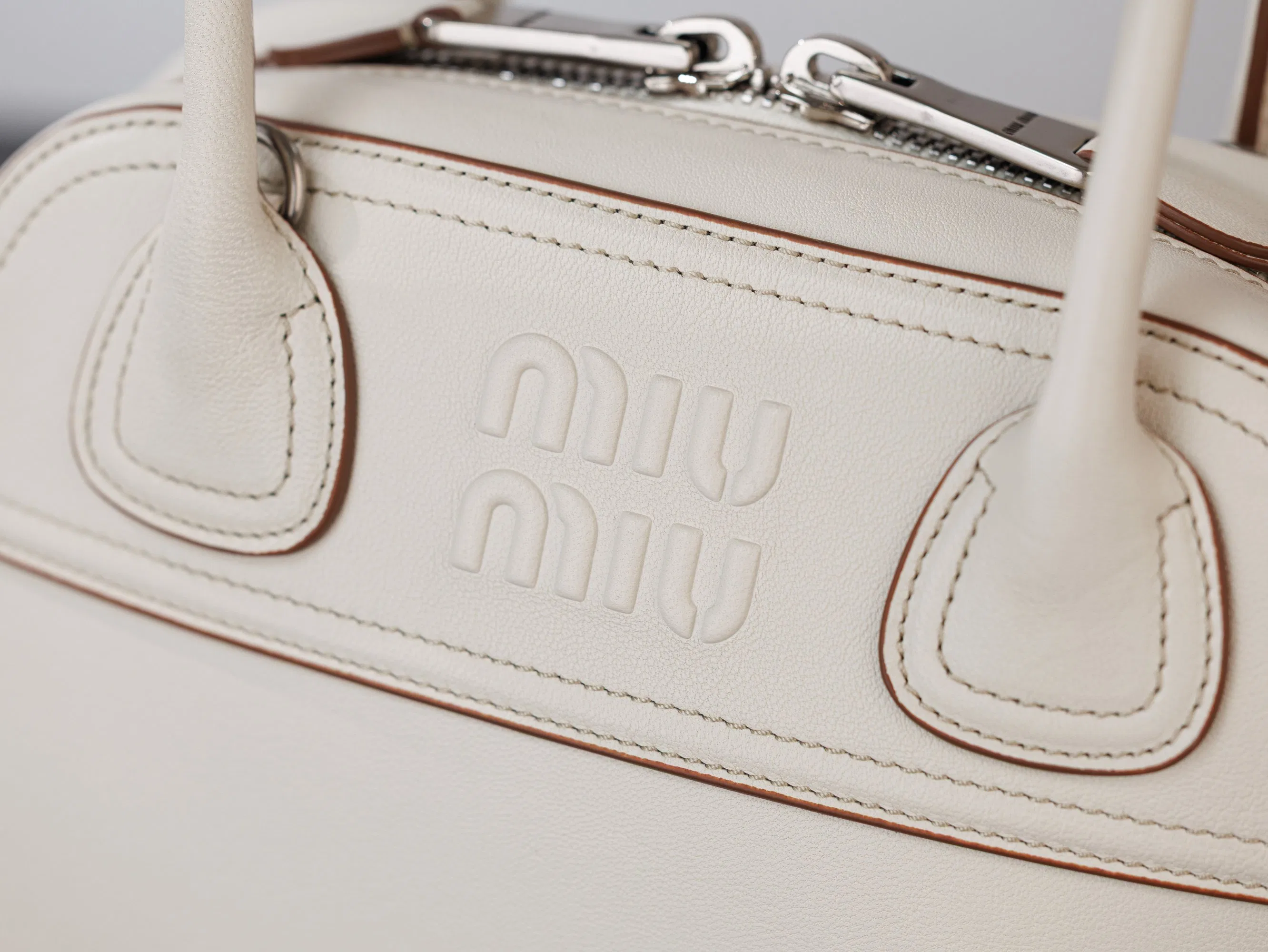 MIU 27FW OMDCLSE 006 토트백 14