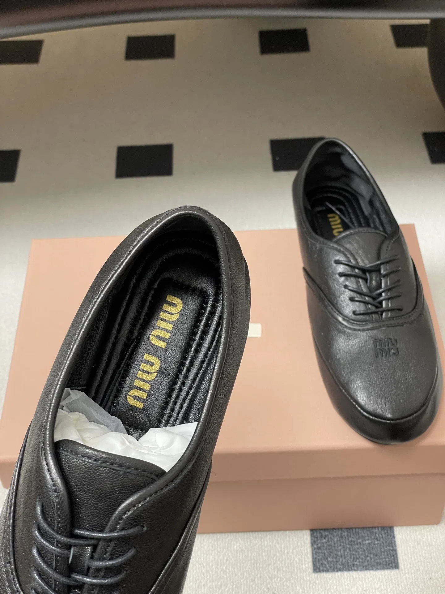 MIU 27FW OMDCLSE 010 운동화 7