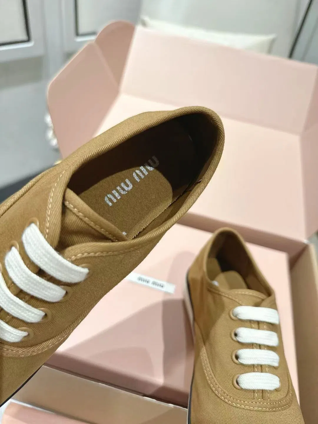MIU 27FW OMDCLSE 015 운동화 8