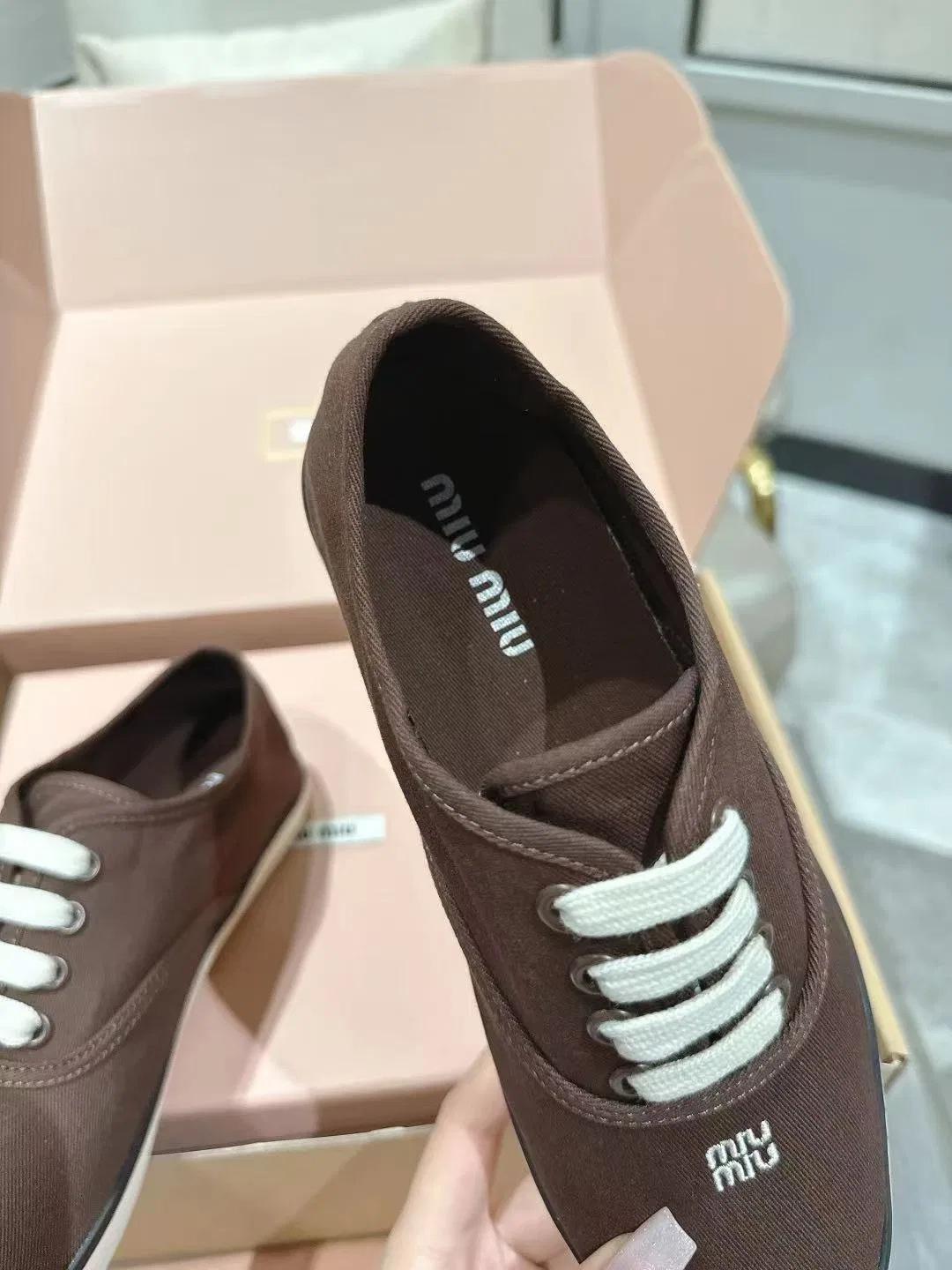MIU 27FW OMDCLSE 015 운동화 16