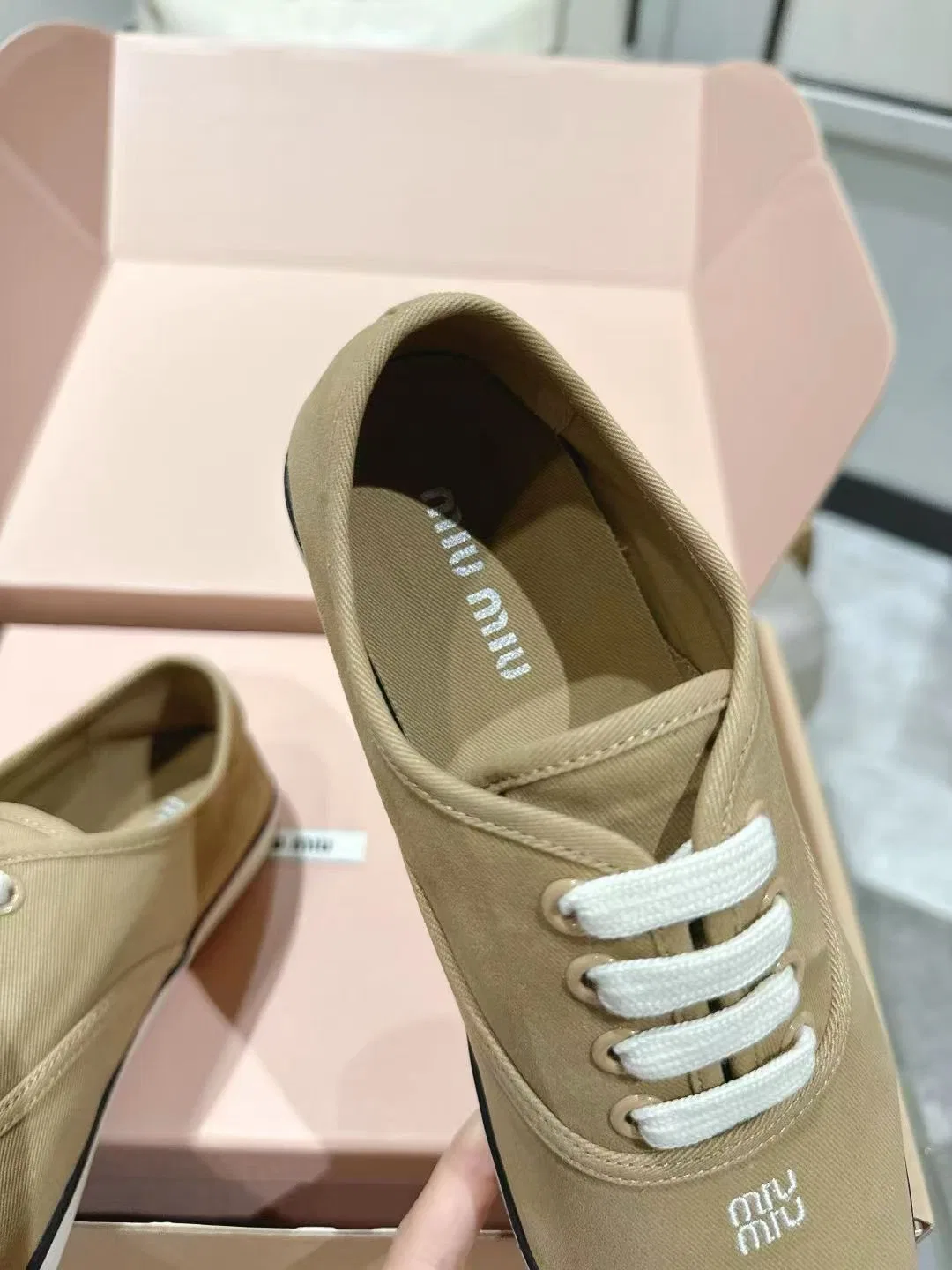 MIU 27FW OMDCLSE 015 운동화 35