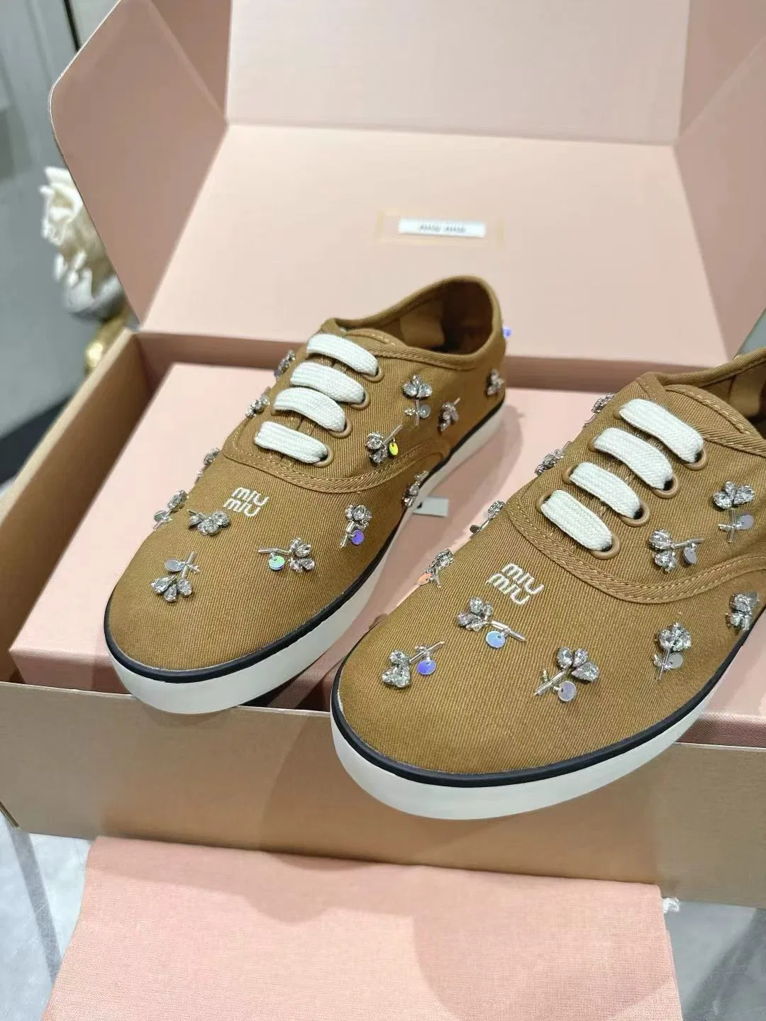 MIU 27FW OMDCLSE 016 운동화 21
