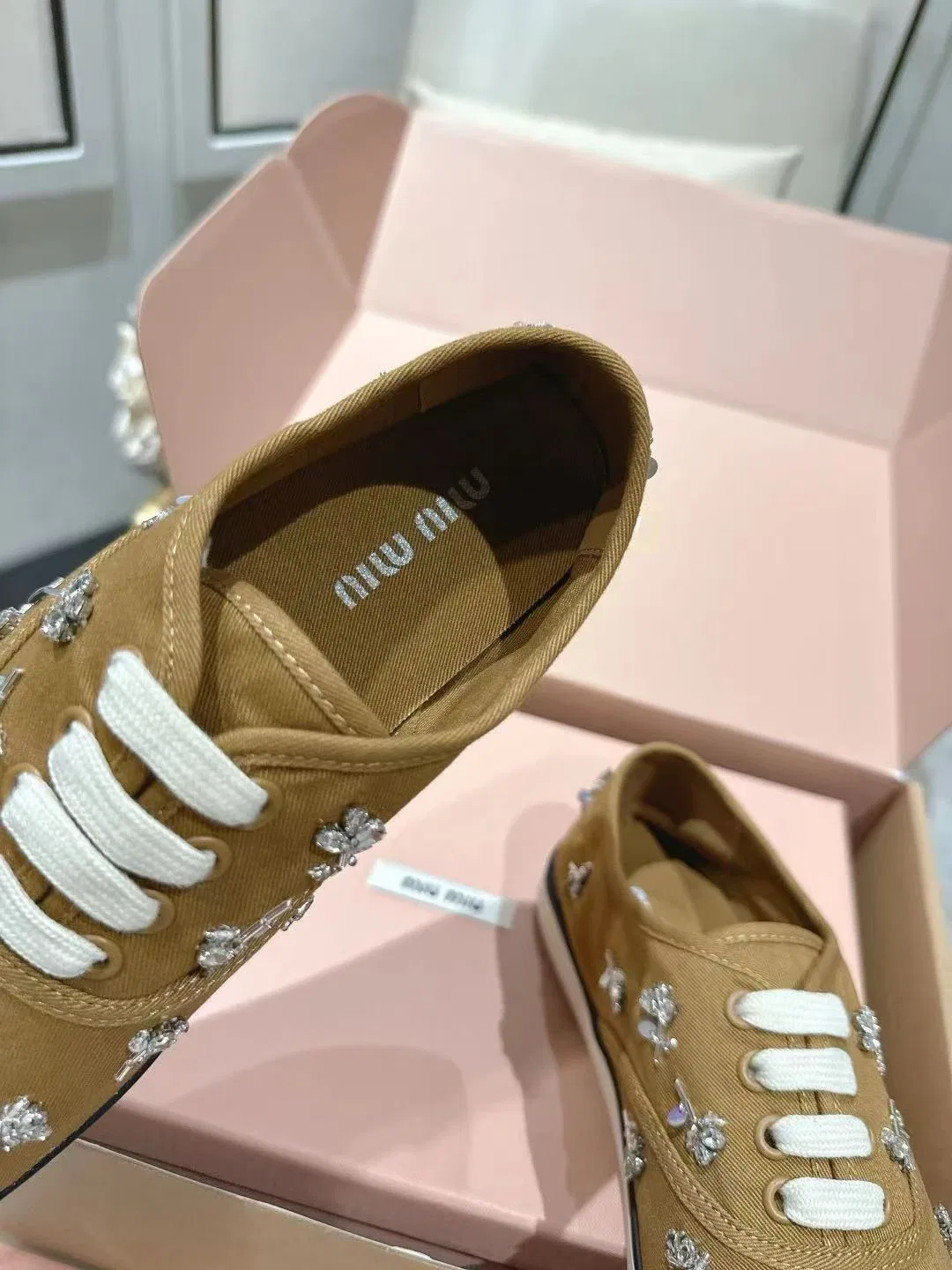 MIU 27FW OMDCLSE 016 운동화 27