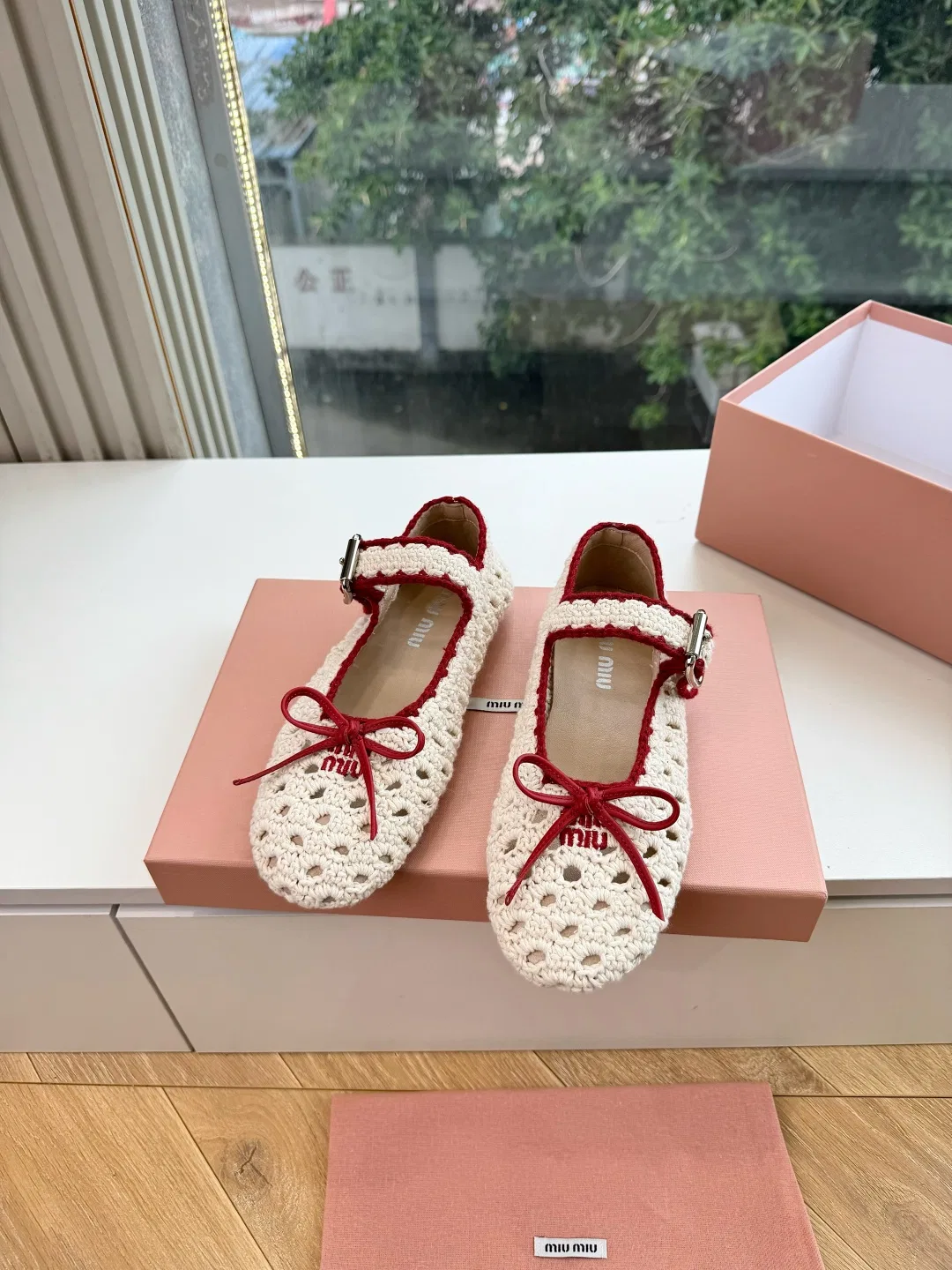 MIU 27FW OMDCLSE 019 플랫슈즈 8