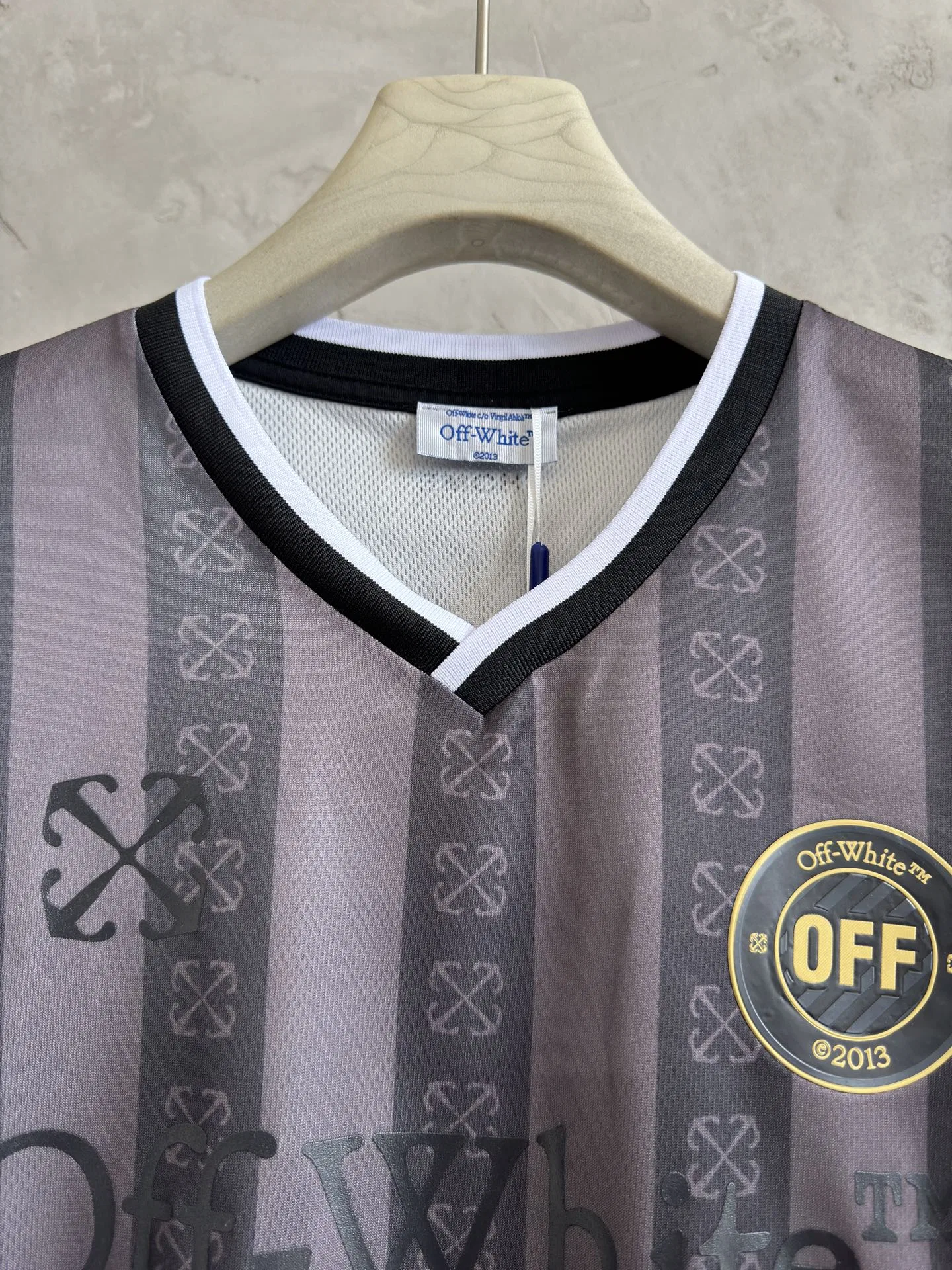OFF 27FW ZXWOSLO 001 반팔져지 38