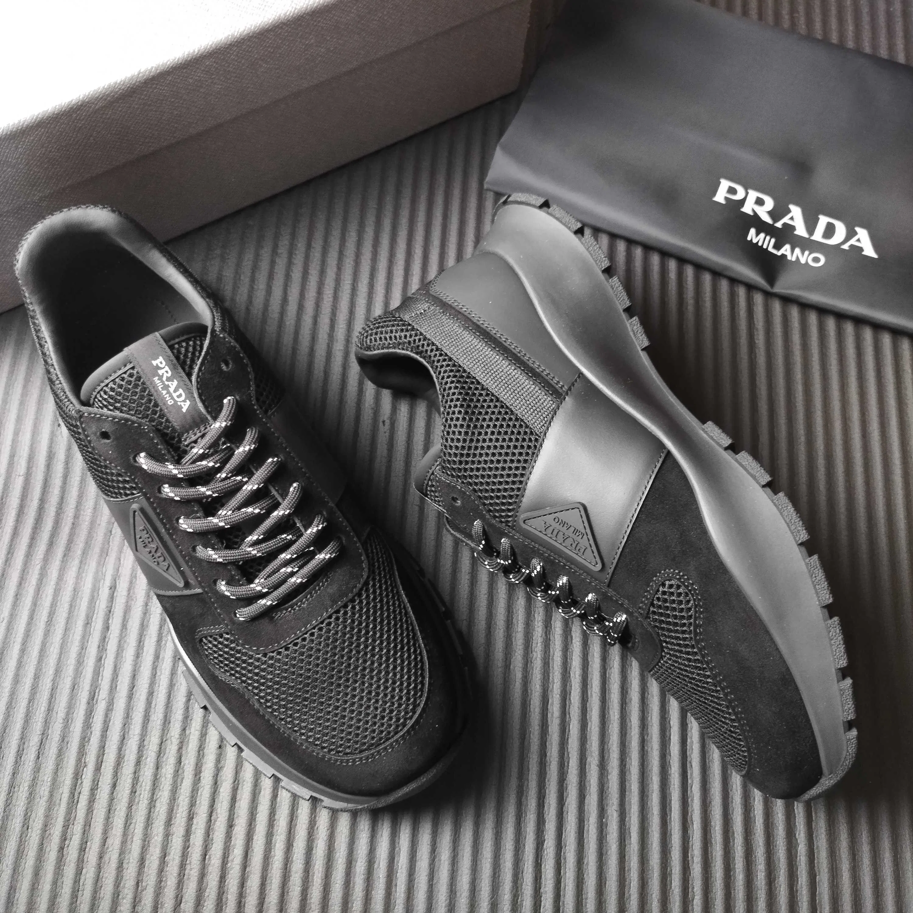 PRA 27FW AXONQXZ 012 스니커즈 20