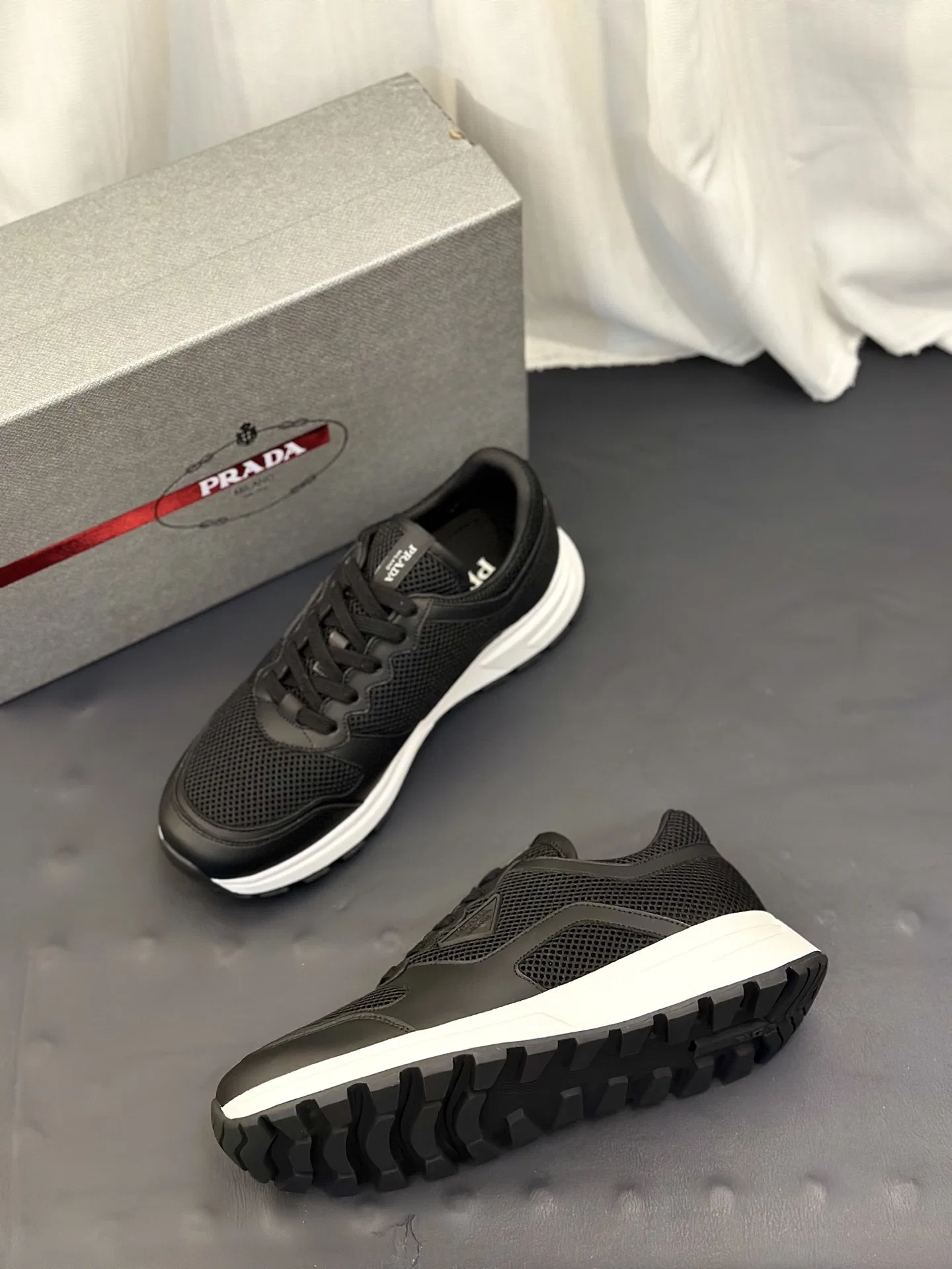 PRA 27FW AXONQXZ 026 스니커즈 30