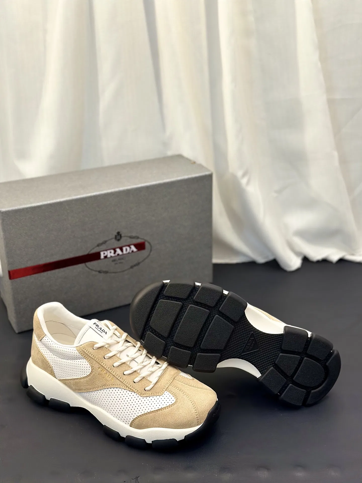 PRA 27FW AXONQXZ 027 스니커즈 7