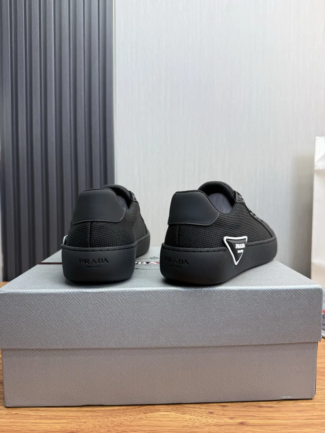 PRA 27FW AXONQXZ 061 스니커즈 15
