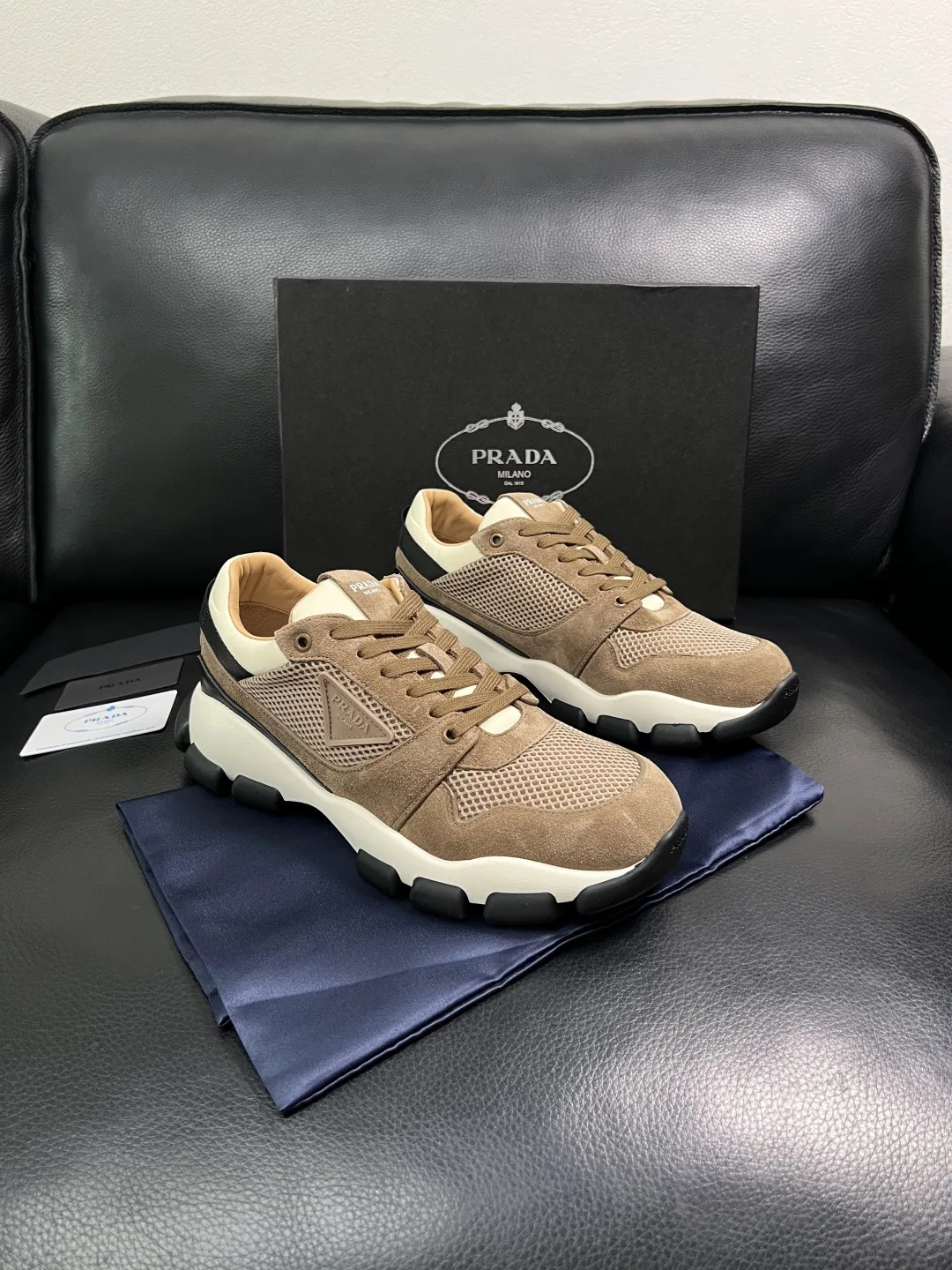 PRA 27FW AXONQXZ 069 스니커즈 19