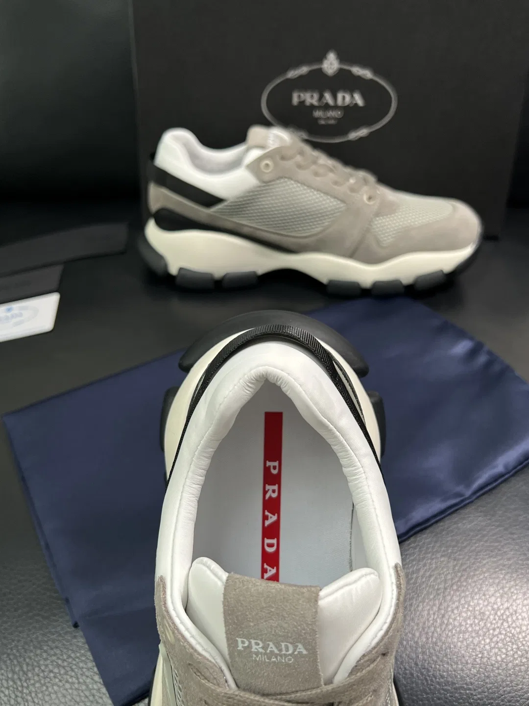 PRA 27FW AXONQXZ 069 스니커즈 43