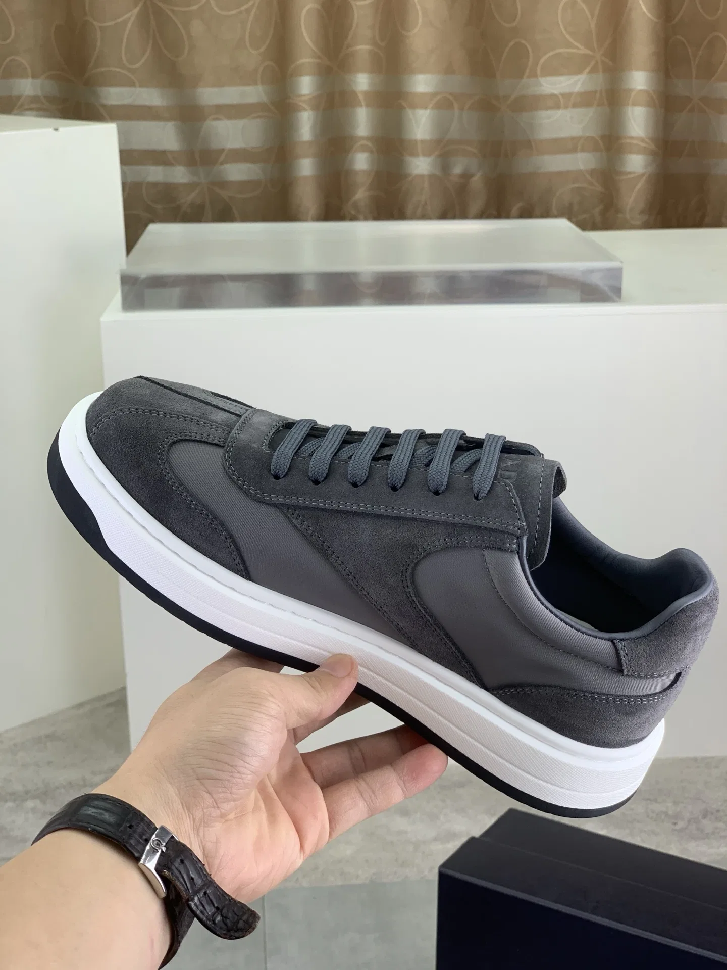PRA 27FW AXONQXZ 086 스니커즈 15