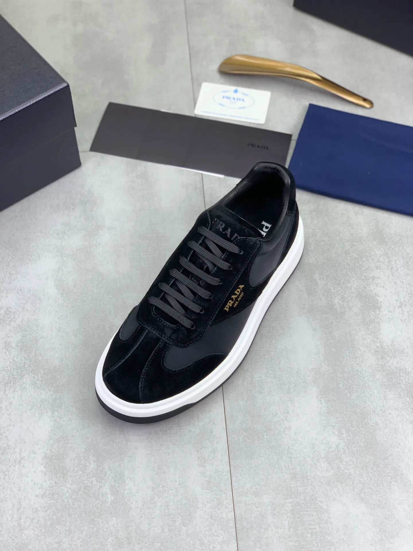 PRA 27FW AXONQXZ 086 스니커즈 31