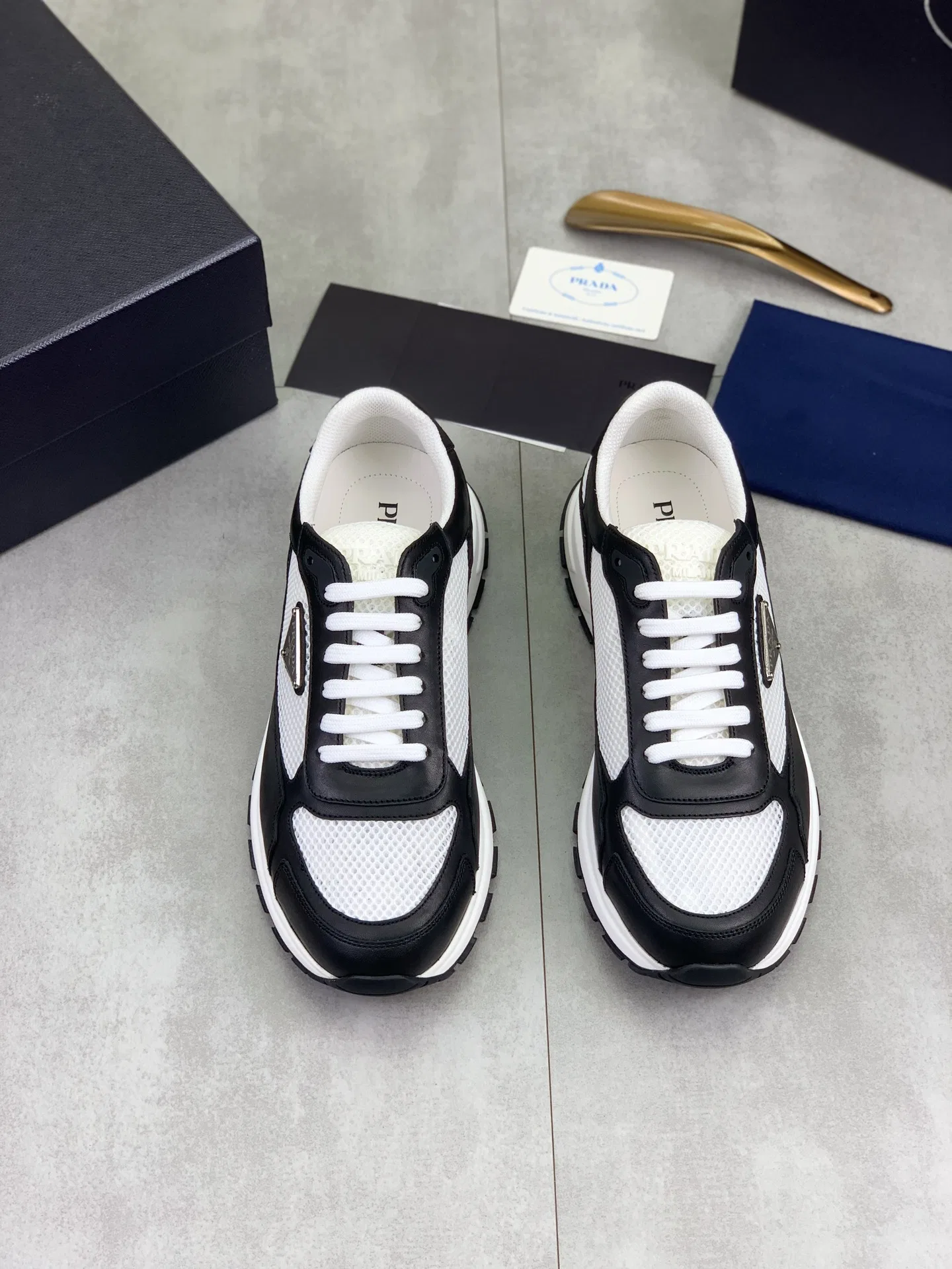 PRA 27FW AXONQXZ 086 스니커즈 56
