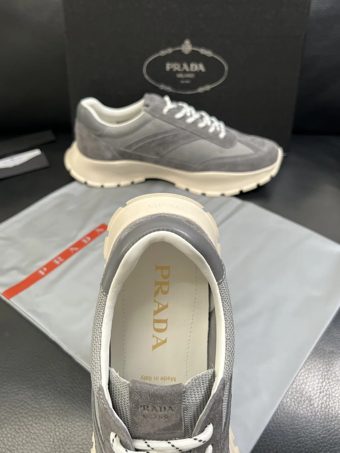 PRA 27FW AXONQXZ 087 스니커즈 41