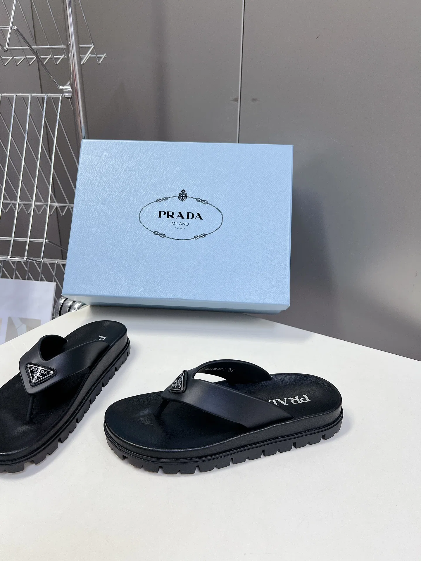 PRA 27FW EJEUHTT 011 쪼리 12