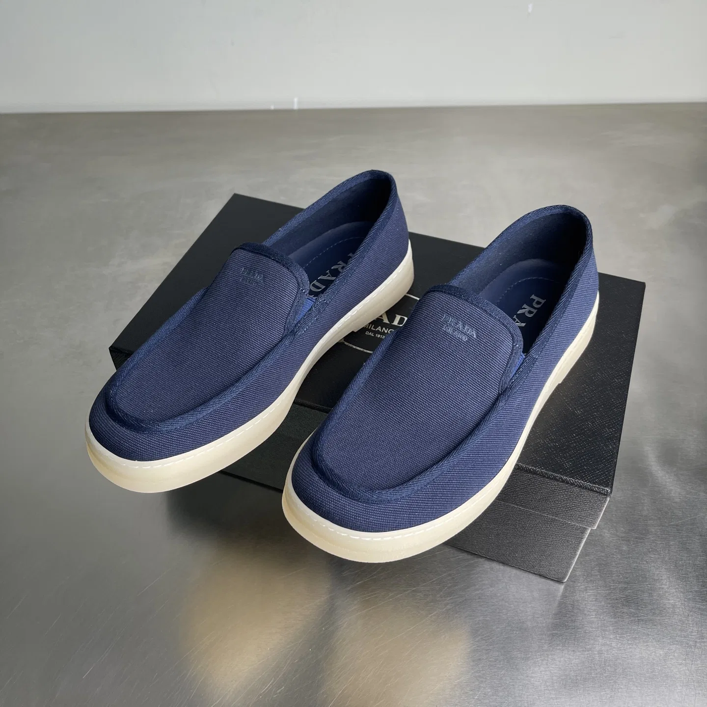 PRA 27FW EJEUHTT 024 로퍼 18
