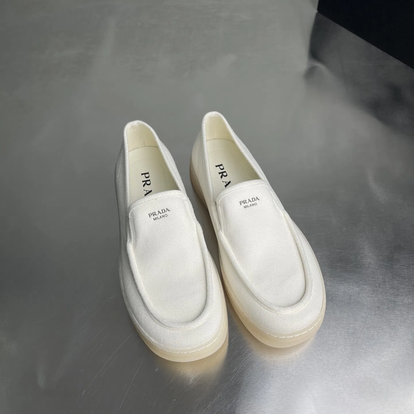 PRA 27FW EJEUHTT 024 로퍼 30