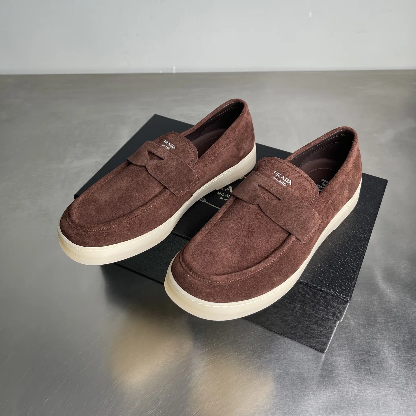 PRA 27FW EJEUHTT 025 로퍼 16