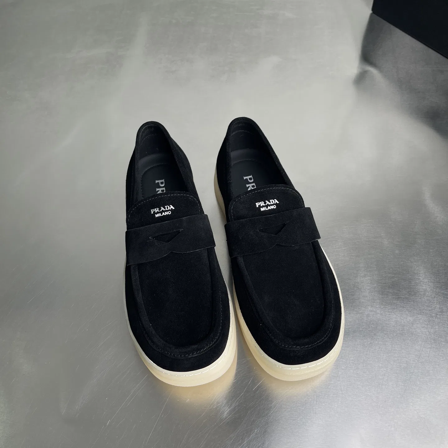 PRA 27FW EJEUHTT 025 로퍼 29